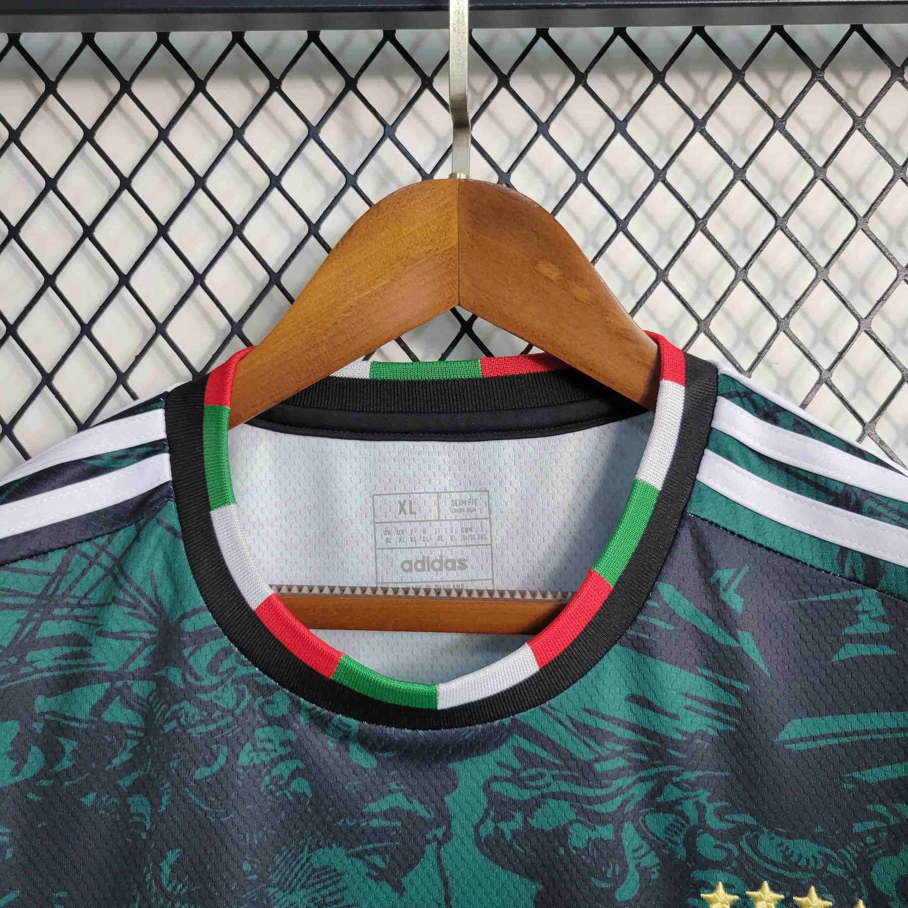 Camisa Itália Edição Especial 2023/24 - Adidas Torcedor Masculina - Verde/Preta