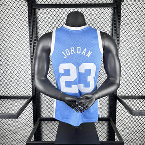 Regata Carolina do Norte Retrô Mitchell & Ness 1983/1984 Michael Jordan Azul