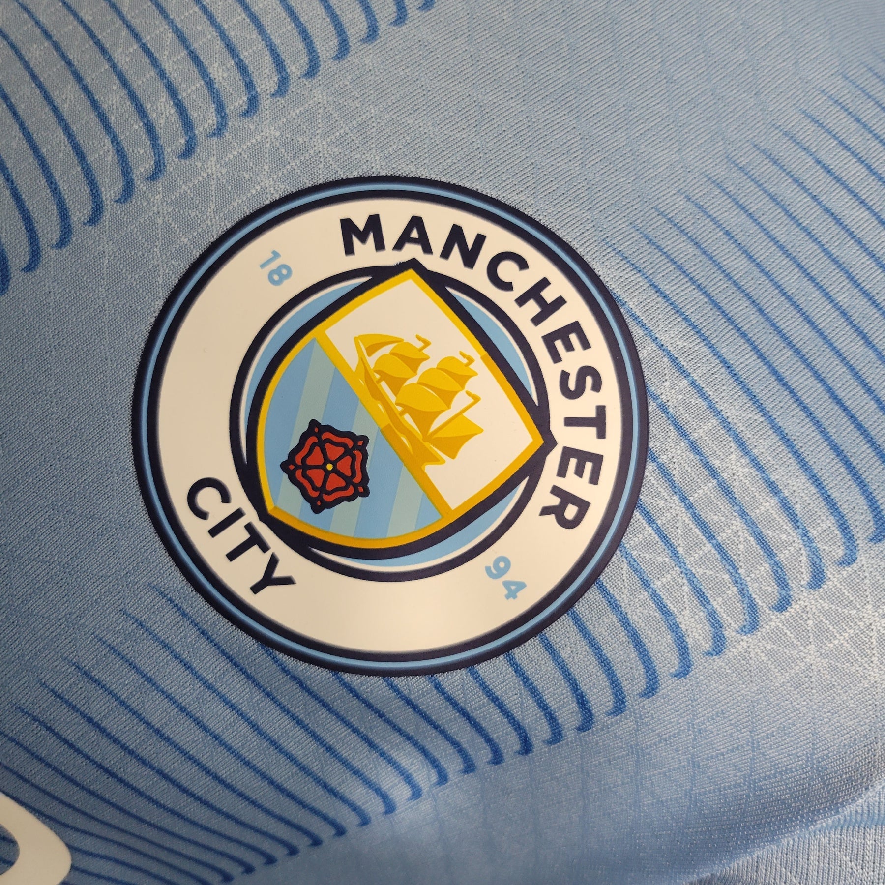 Camisa Manchester City Home 2023/24 - Puma Jogador Masculina - Azul/Branca