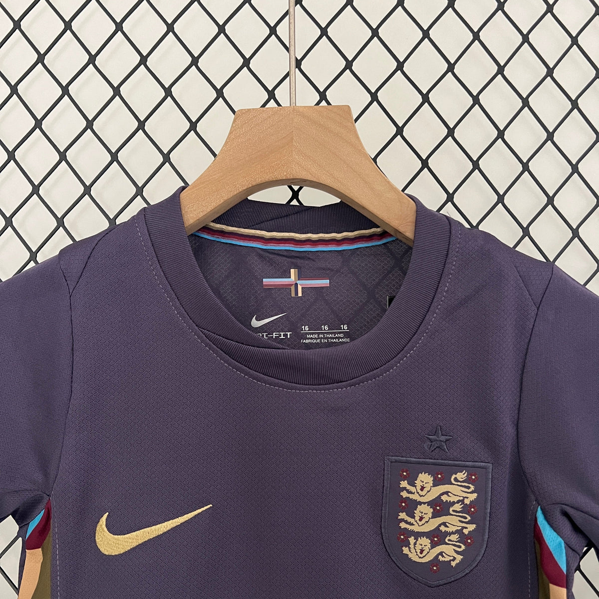 Kit Infantil Seleção Inglaterra Away 2024/25 - Nike Torcedor - Roxa