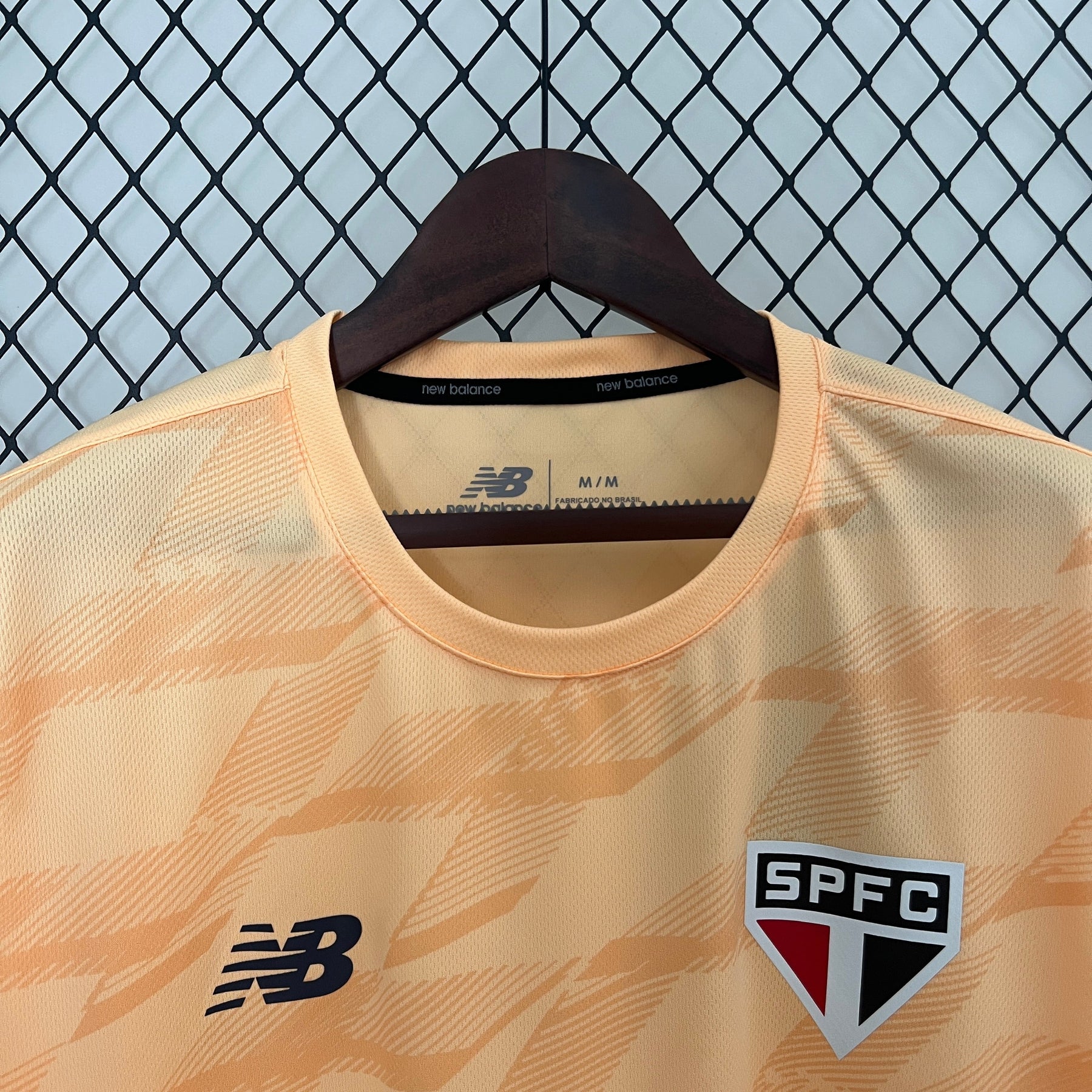 Camisa São Paulo Treino 2024/25 - New Balace Torcedor Masculina - Laranja/Preta