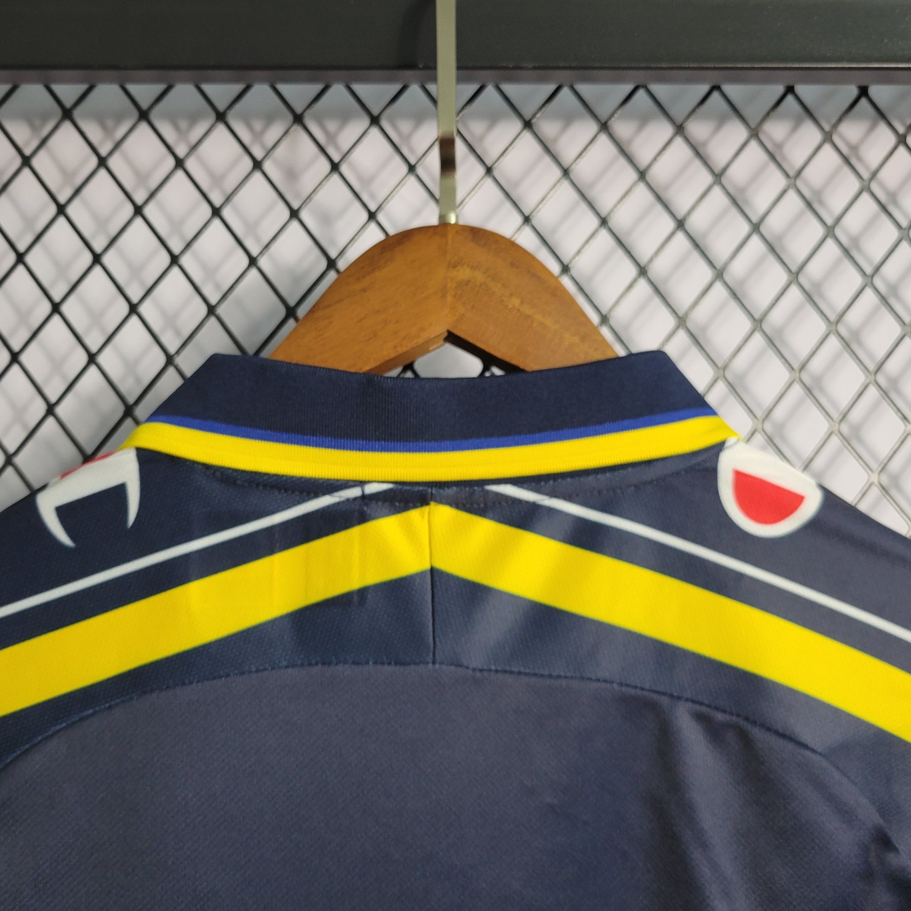 Camisa Parma Away 1999/00 - Champion Retrô Masculina - Azul/Amarela