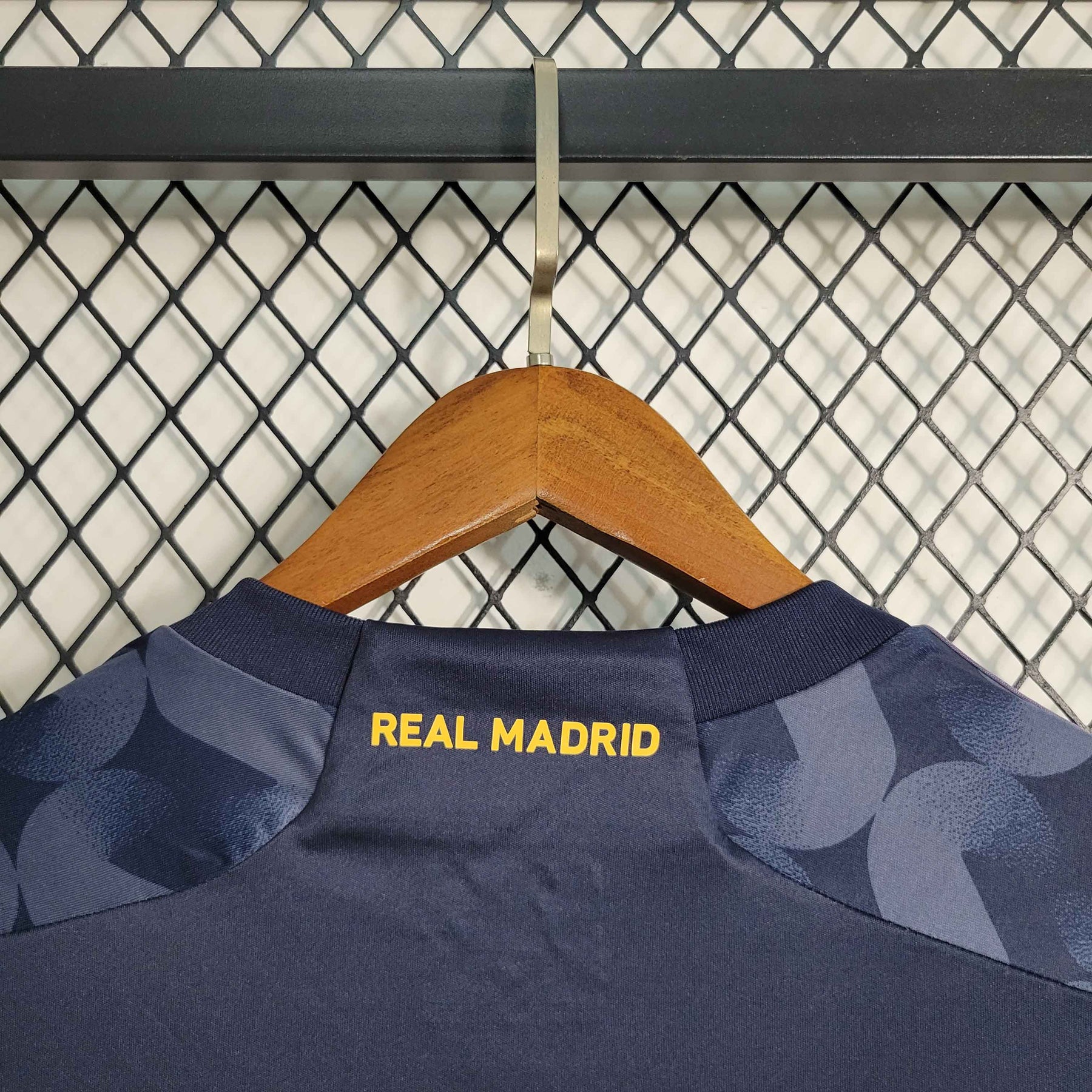 Camisa Manga Longa Real Madrid Away 2023/24 - Adidas Torcedor Masculina - Azul/Laranja