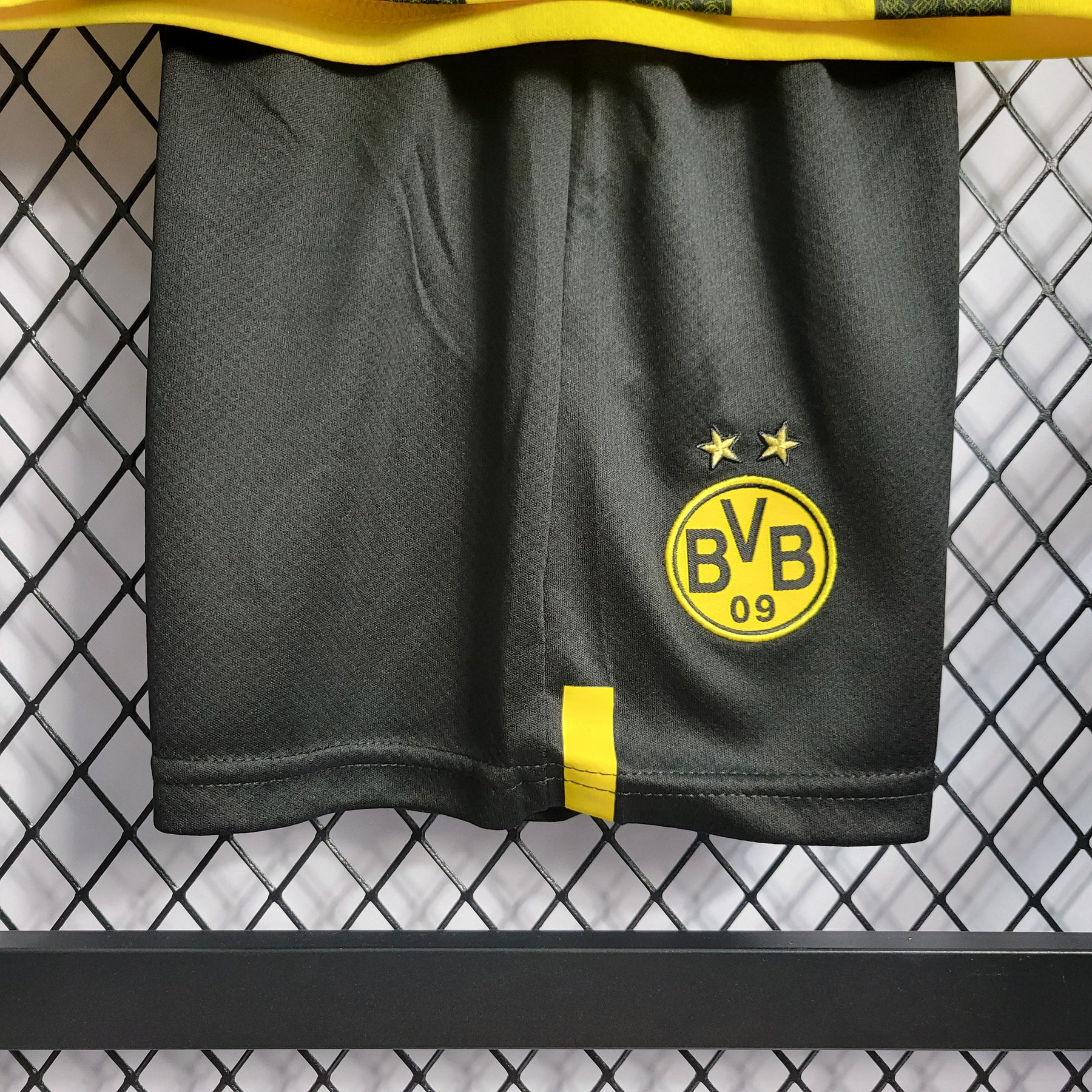 Kit Infantil Borussia Dortmund Home 2022/23 - Puma Torcedor - Amarela/Preta