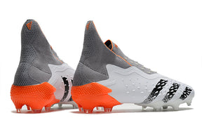 Chuteira Adidas Predator Freak + White Spark