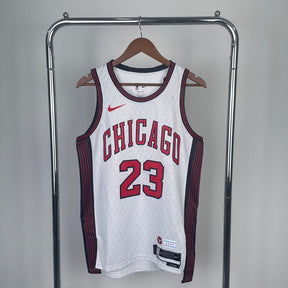 Regata NBA Chicago Bulls City Edition 22/23 Michael Jordan Branca