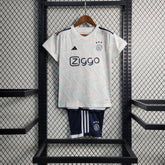 Kit Infantil Ajax Away 2023/24 - Adidas Torcedor - Branca/Azul