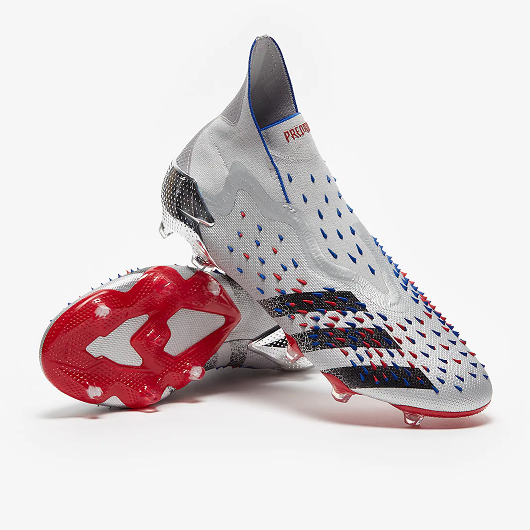 Chuteira Adidas Predator Freak + Showpiece