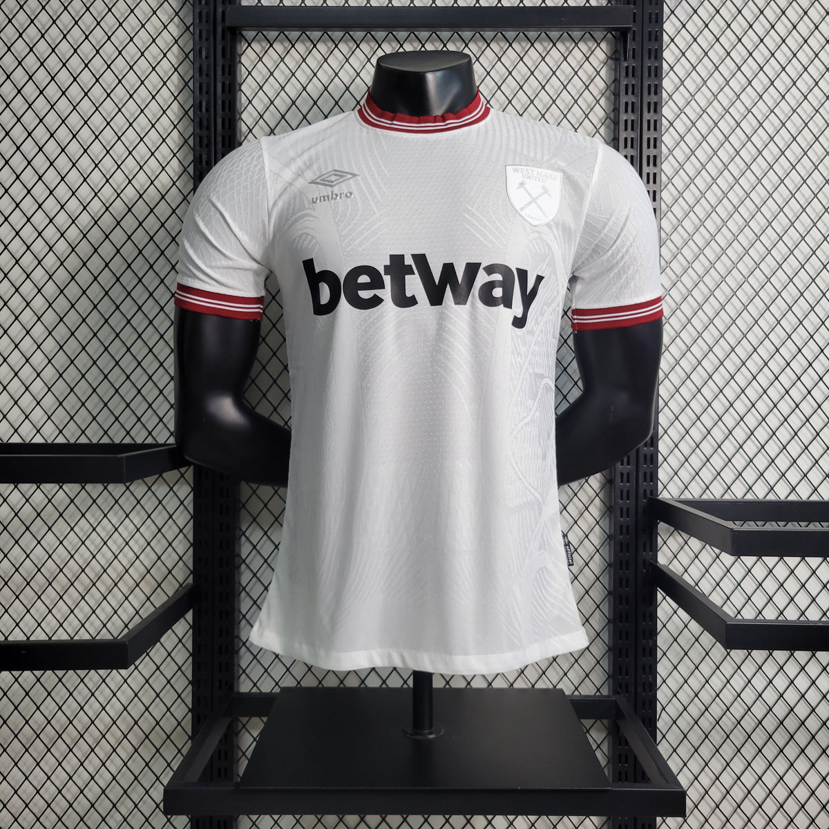 Camisa West Ham Away 2023/24 - Umbro Jogador Masculina - Branca