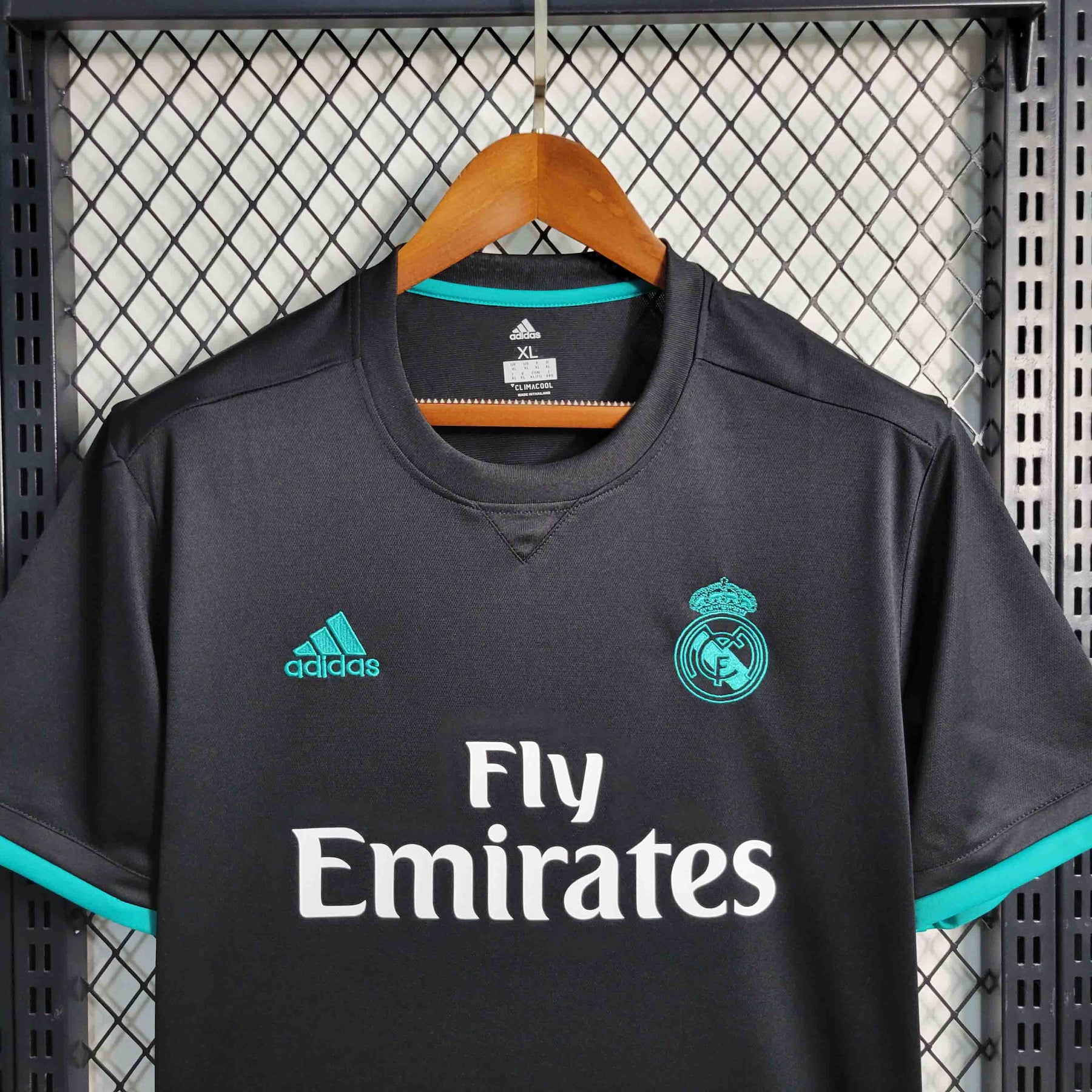 Camisa Real Madrid Away 2017/18 - Adidas Retrô Masculina - Preta/Azul