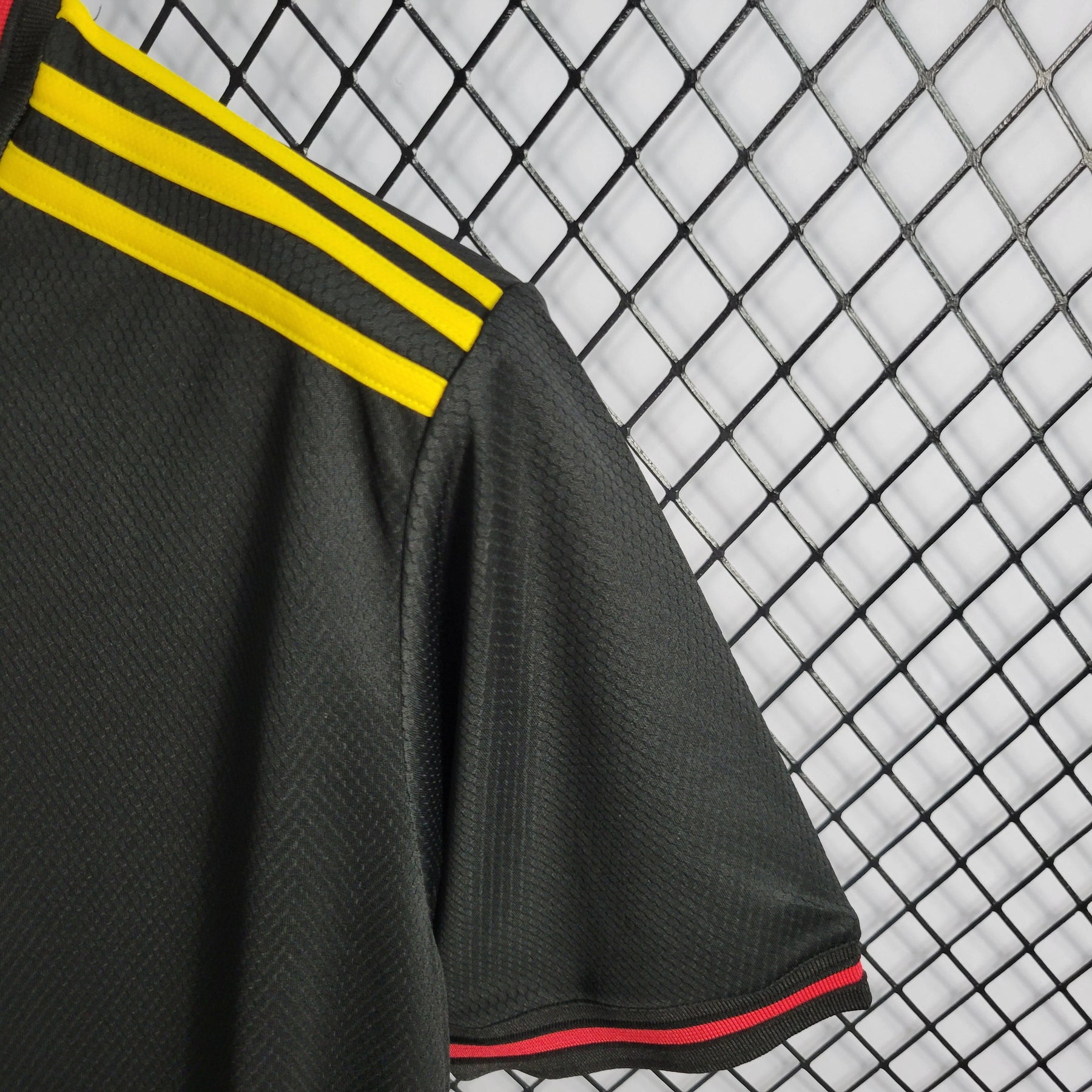 Camisa Seleção Bélgica Away 2022/23 - Adidas Torcedor Masculina - Preta/Amarela