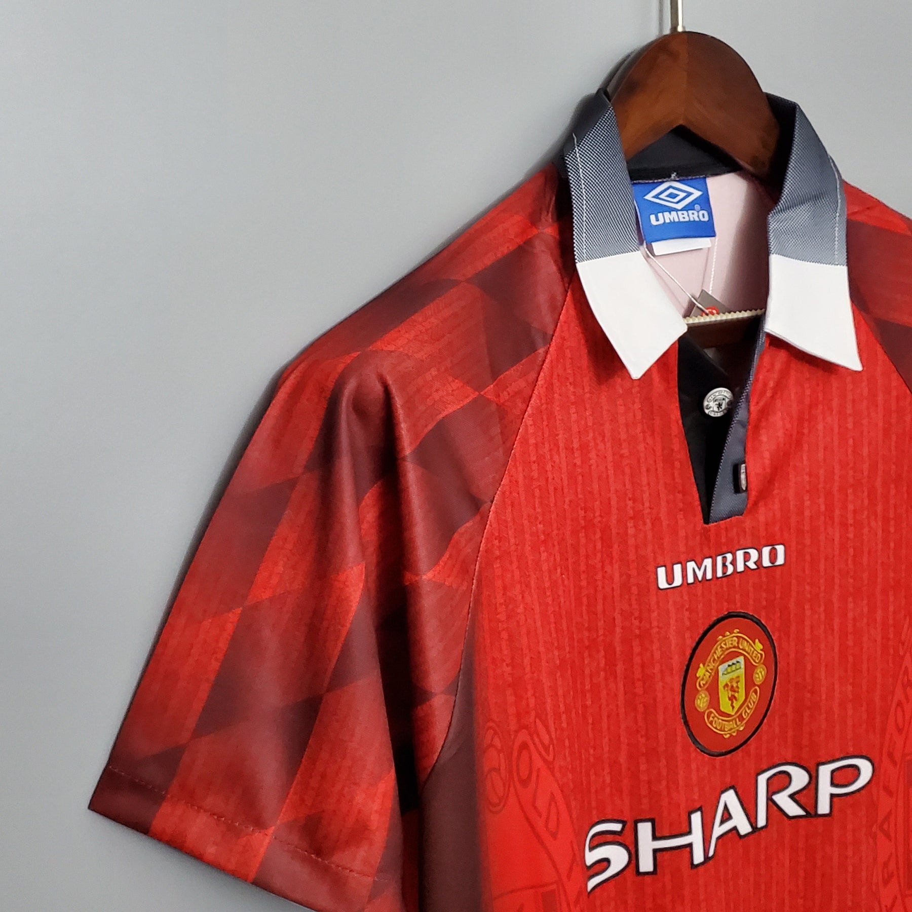 Camisa Manchester United Home 1996 - Umbro Retrô Masculina - Vermelha