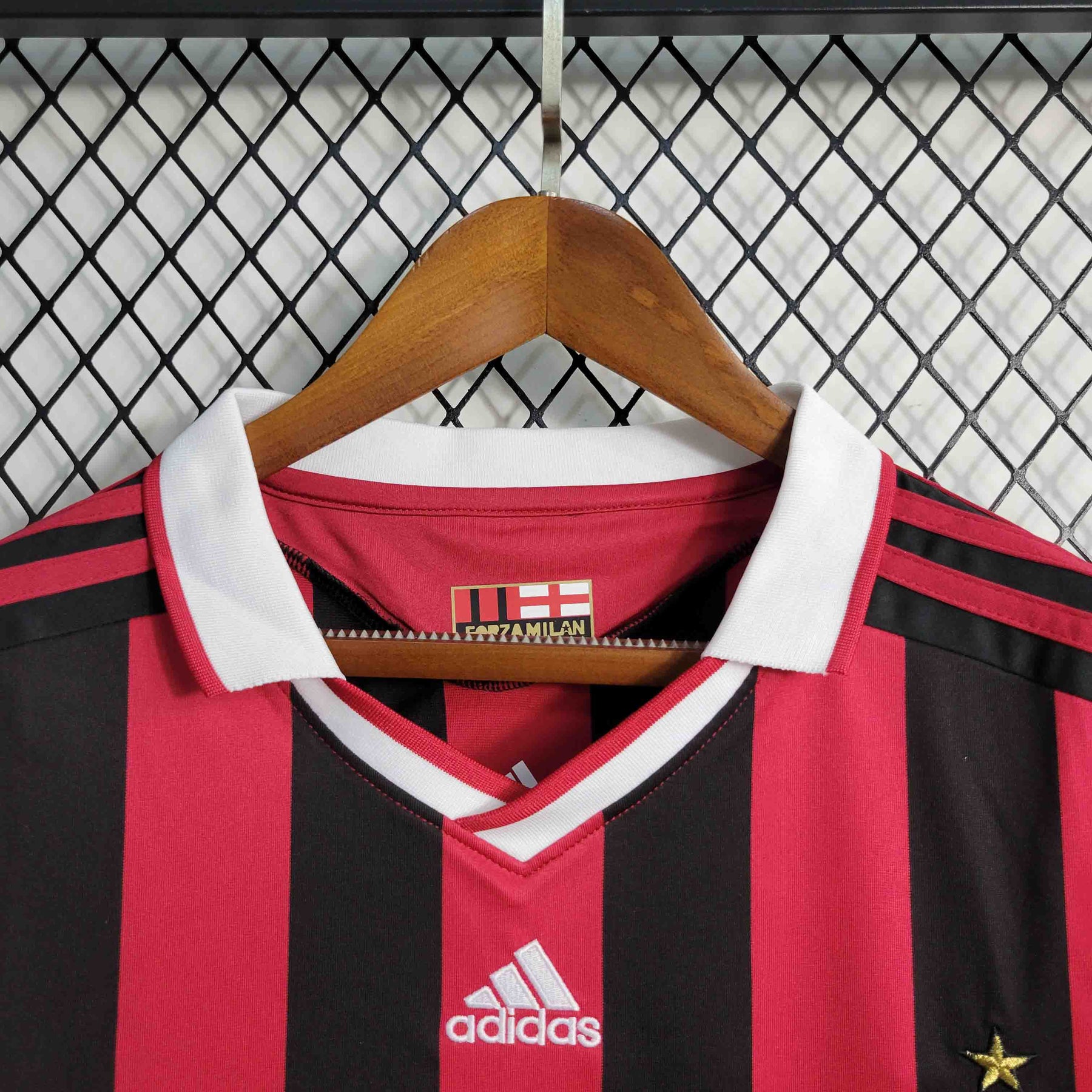 Camisa Milan Home 2009/10 - Adidad Retrô Masculina - Vermelha/Preta