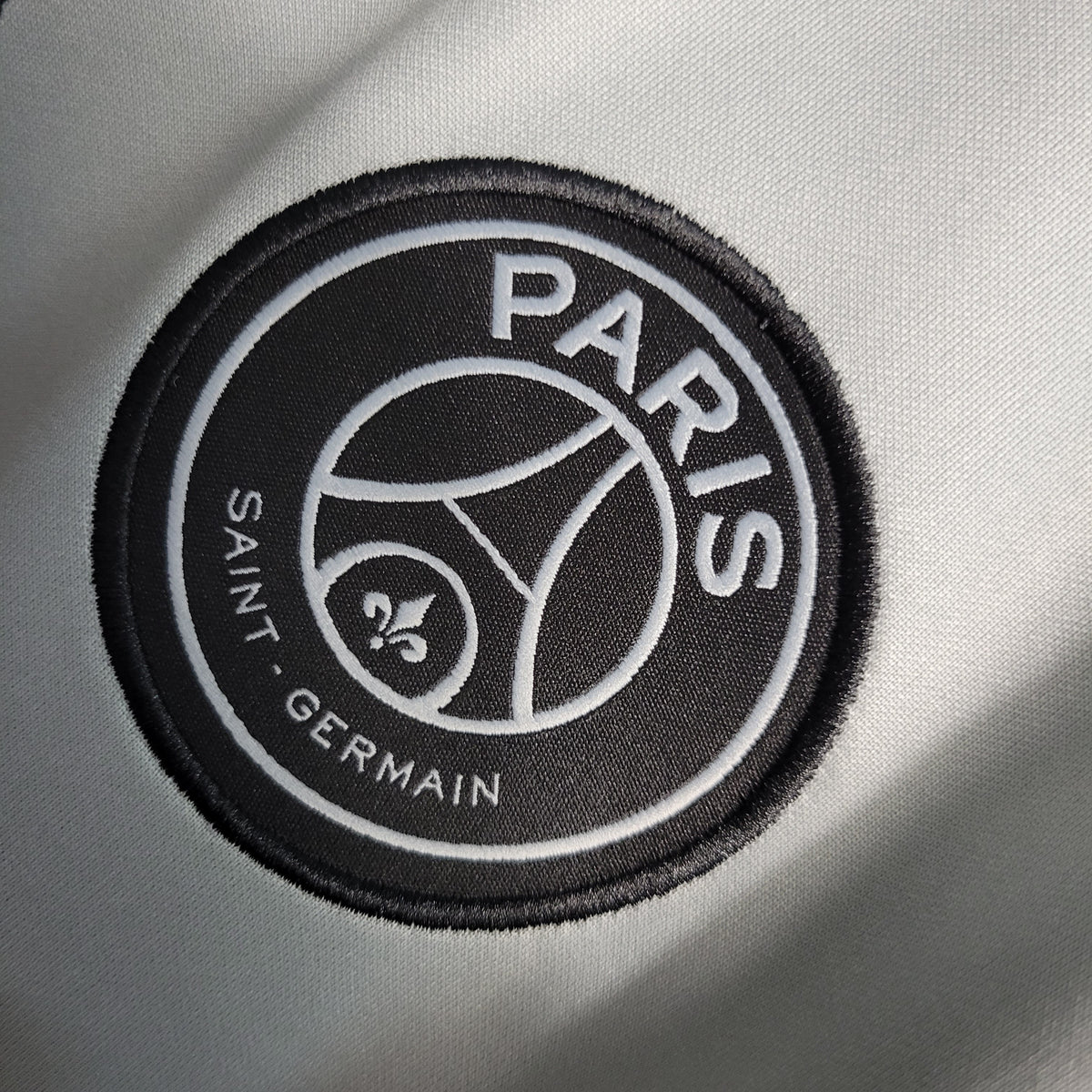 Camisa PSG Away 2022/23 - Jordan Torcedor Masculina - Cinza/Preta