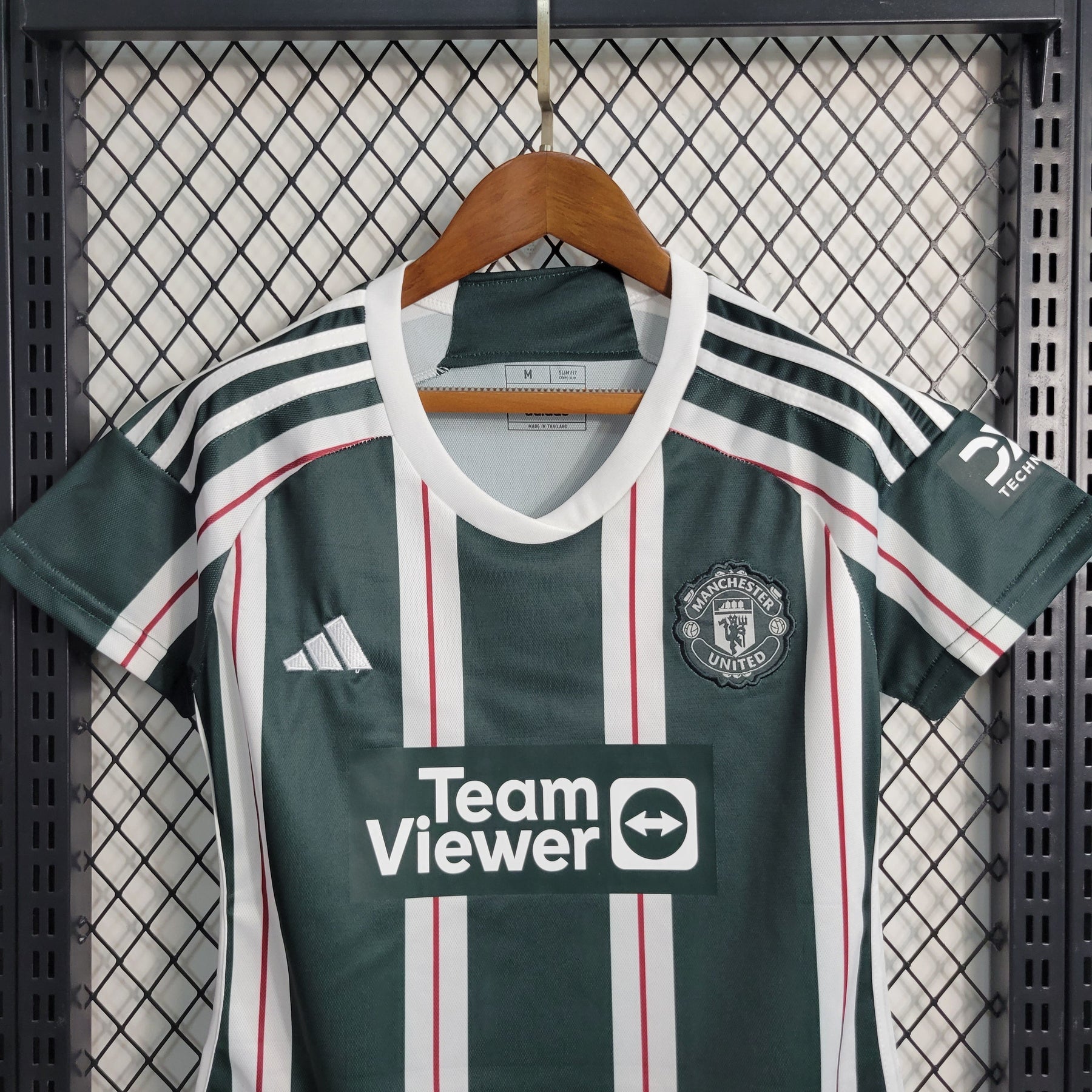 Camisa Manchester United Third 2023/24 - Adidas Torcedor Feminina - Verde/Branca