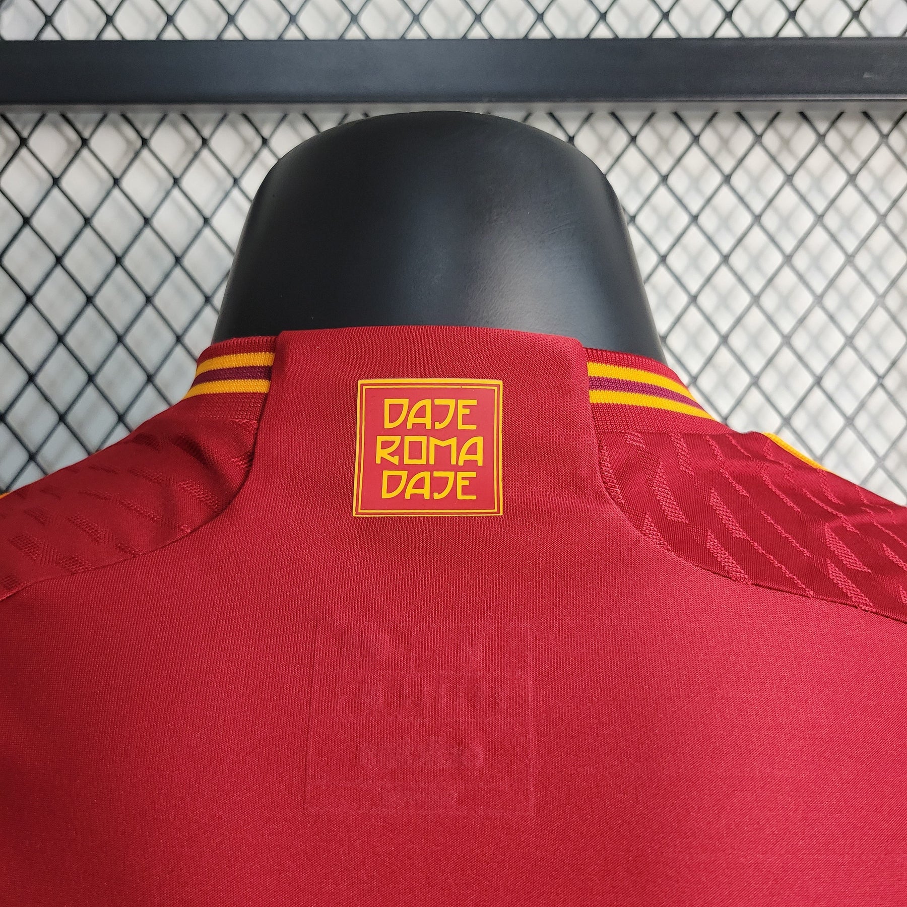 Camisa Roma Home 2023/24 - Adidas Jogador Masculina - Vermelha/Laranja