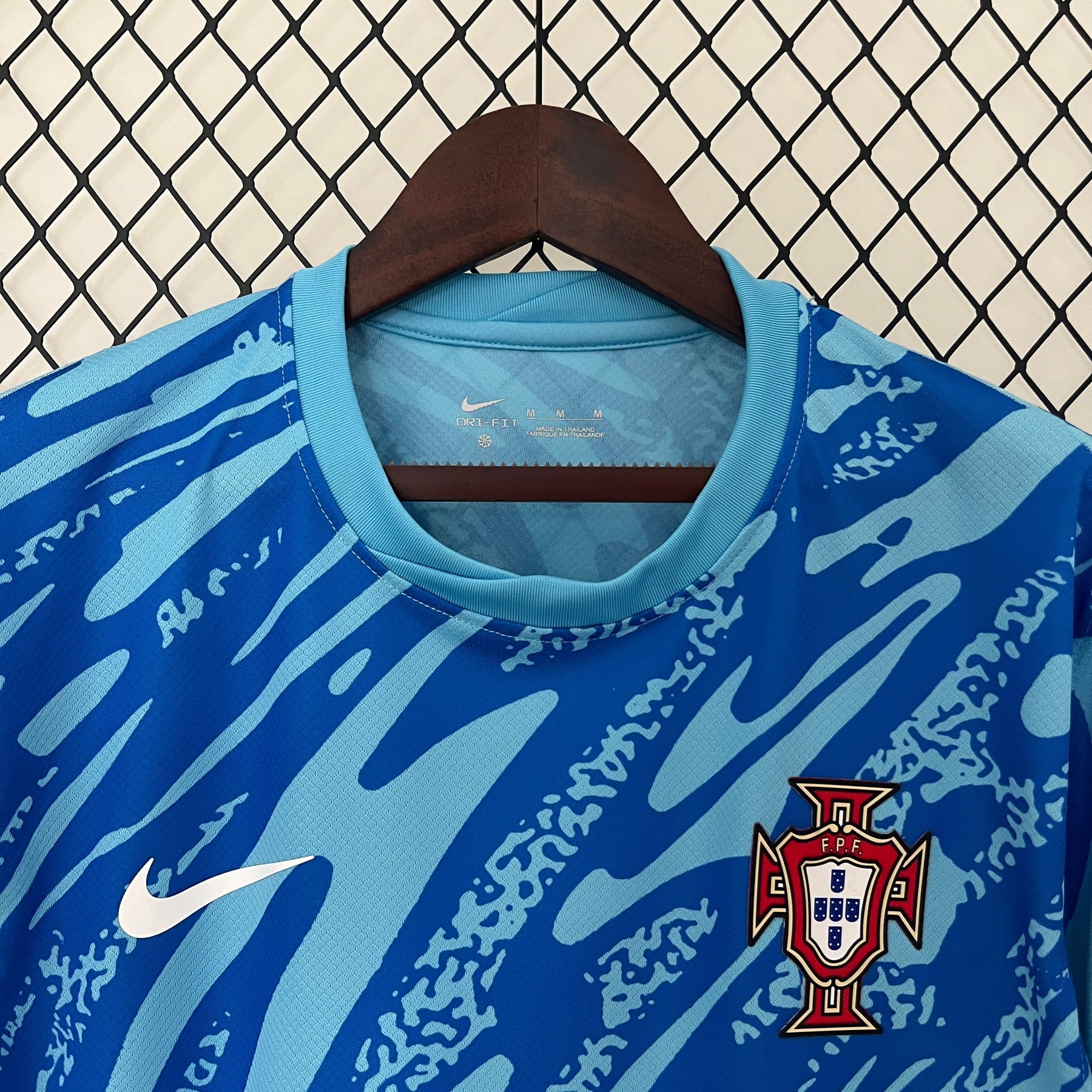 Camisa Seleção Portugal Treino 2024/25 - Nike Torcedor Masculina - Azul