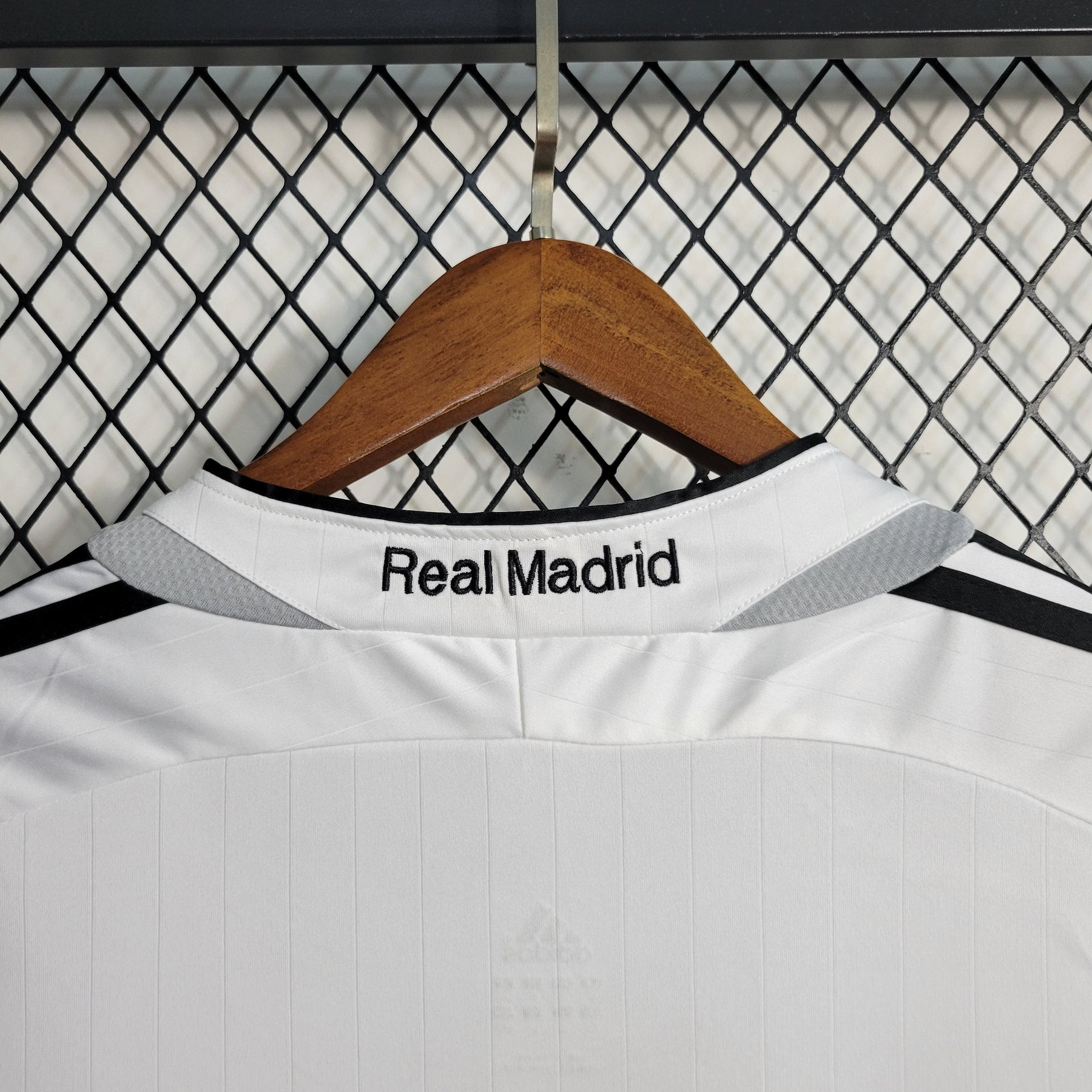 Camisa Real Madrid Home 2006/07 - Adidas Retrô Masculina - Branca/Cinza