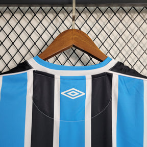 Camisa Grêmio Home 2023/24 - Umbro Torcedor Masculina - Azul/Preta