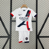 Kit Infantil PSG Away 2024/25 - Nike Torcedor - Branca/Azul