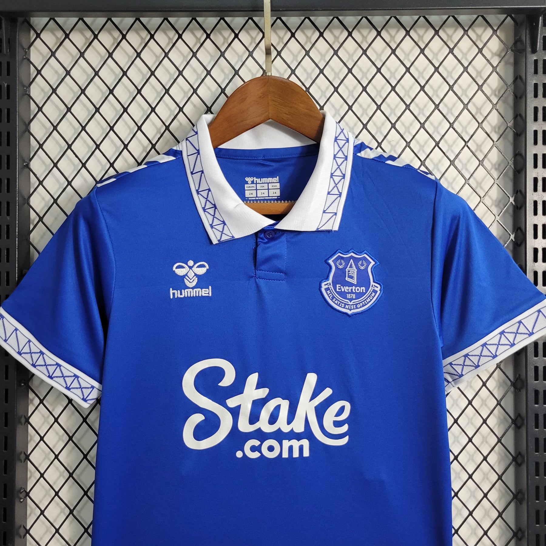 Kit Infantil Everton Home 2023/24 - Hummel Torcedor - Azul/Branca