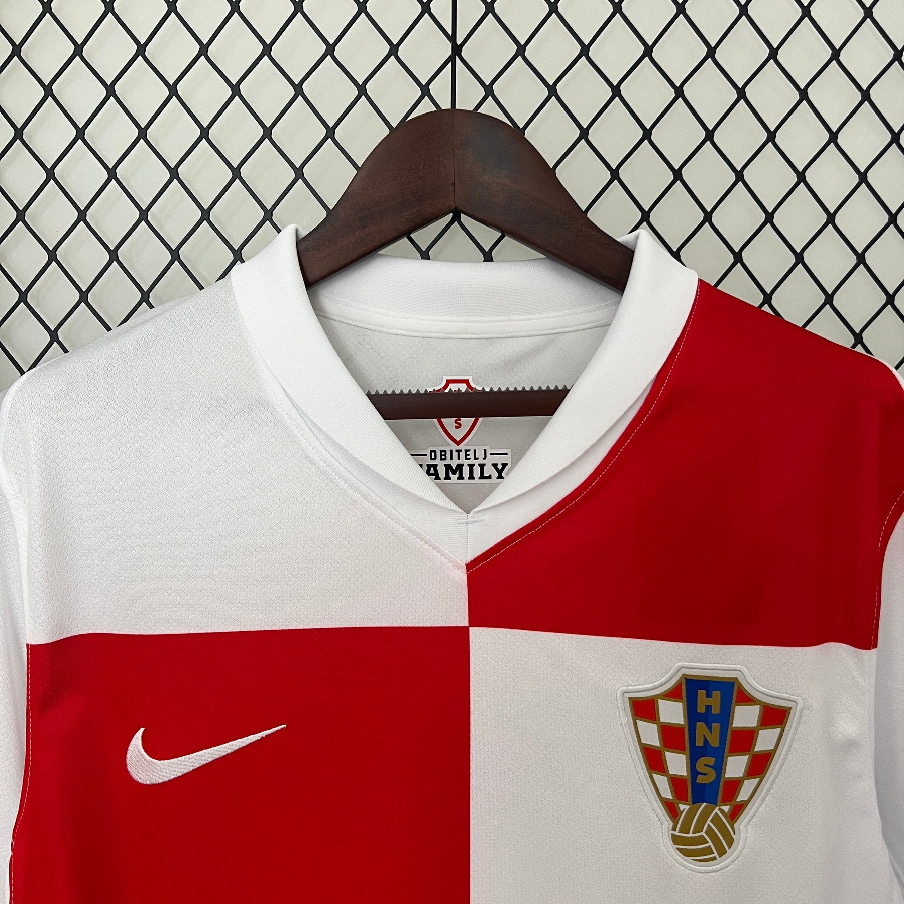 Camisa Seleção Croácia Home 2024/25 - Nike Torcedor Masculina - Branca/Vermelha