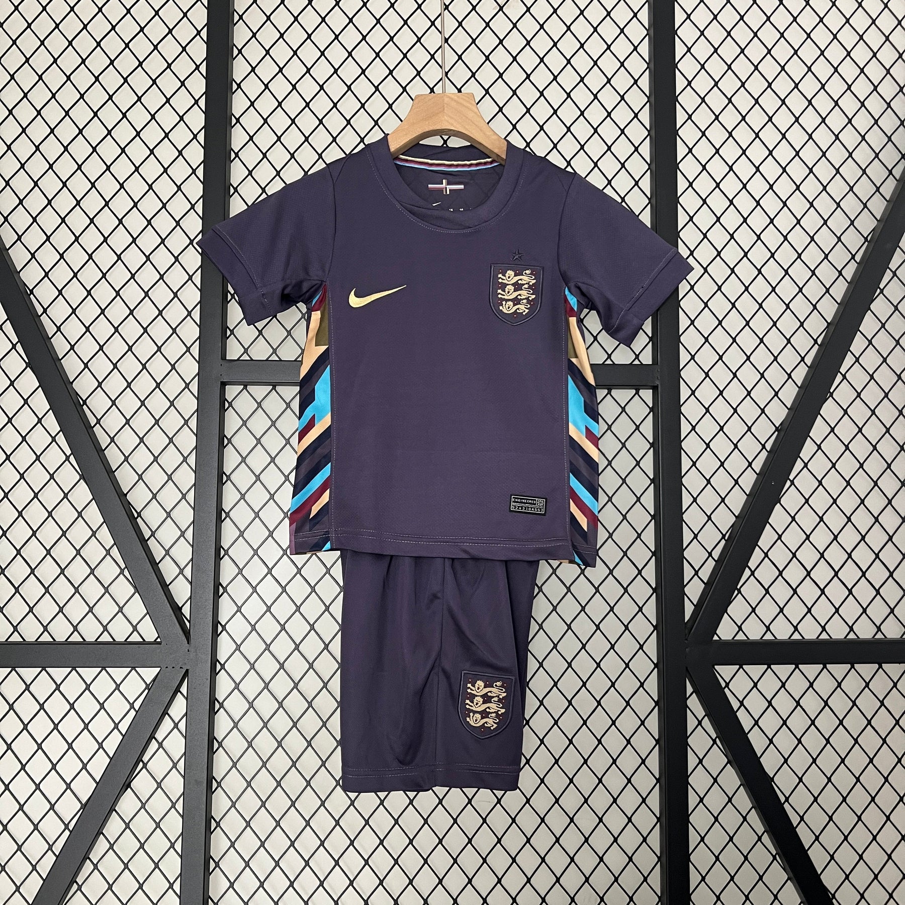 Kit Infantil Seleção Inglaterra Away 2024/25 - Nike Torcedor - Roxa