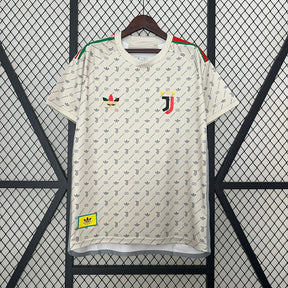 Camisa Juventus Edição Especial 2024/25 - Adidas Torcedor Masculina - Bege/Cinza