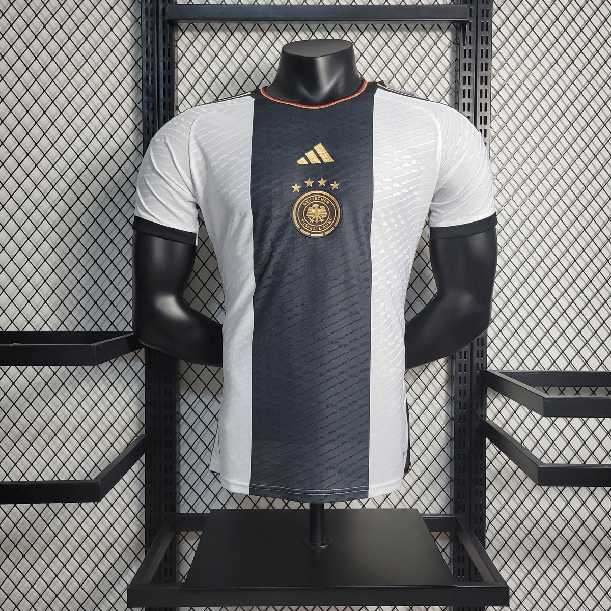 Camisa Seleção Alemanha 2022/23 - Adidas Jogador Masculina - Preta/Branca