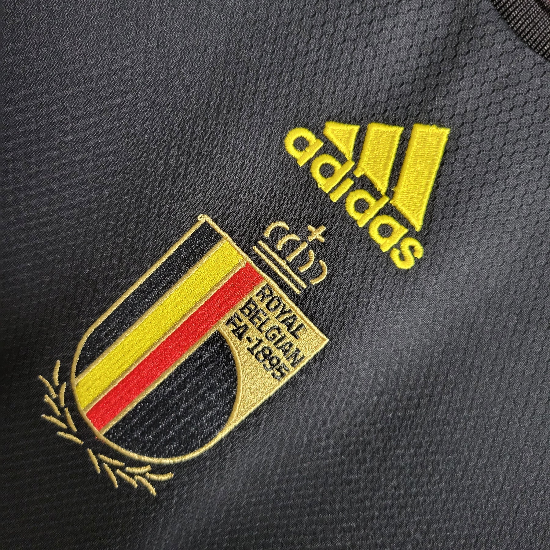 Camisa Seleção Bélgica Away 2022/23 - Adidas Torcedor Masculina - Preta/Amarela