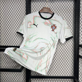 Camisa Seleção Portugal Away 2025/26 - Puma Torcedor Masculina - Branca/Verde