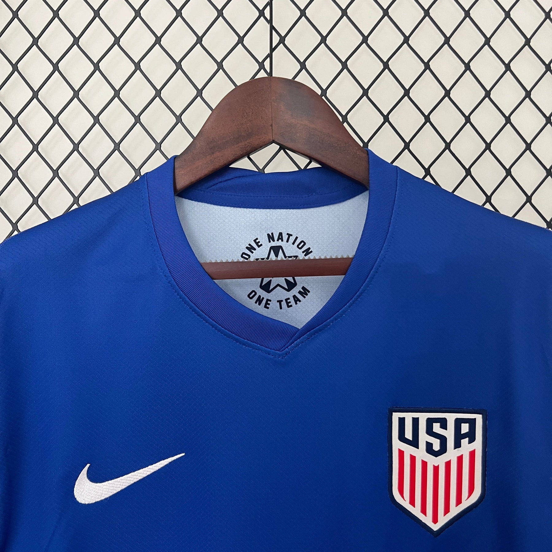 Camisa Seleção Estados Unidos Away 2024/25 - Nike Torcedor Masculina - Azul/Vermelha