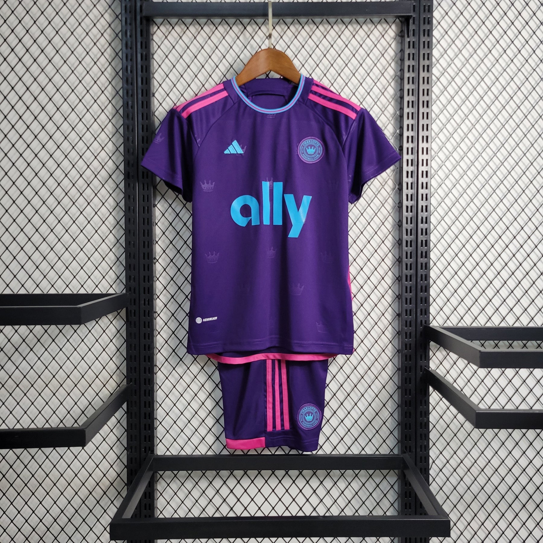 Kit Infantil Charlotte Away 2023/24 - Adidas Torcedor - Roxa/Rosa