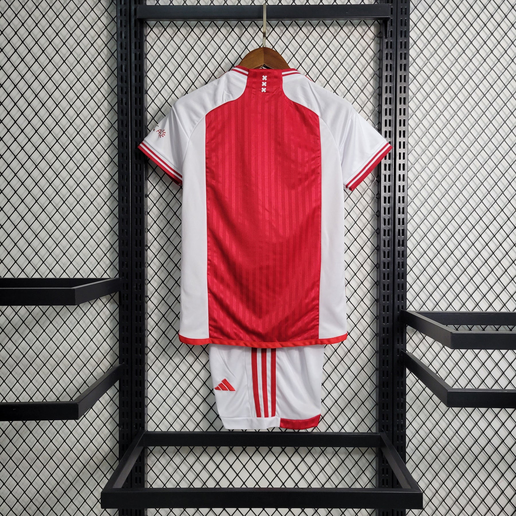 Kit Infantil Ajax Home 2023/24 - Adidas Torcedor - Vermelha/Branca