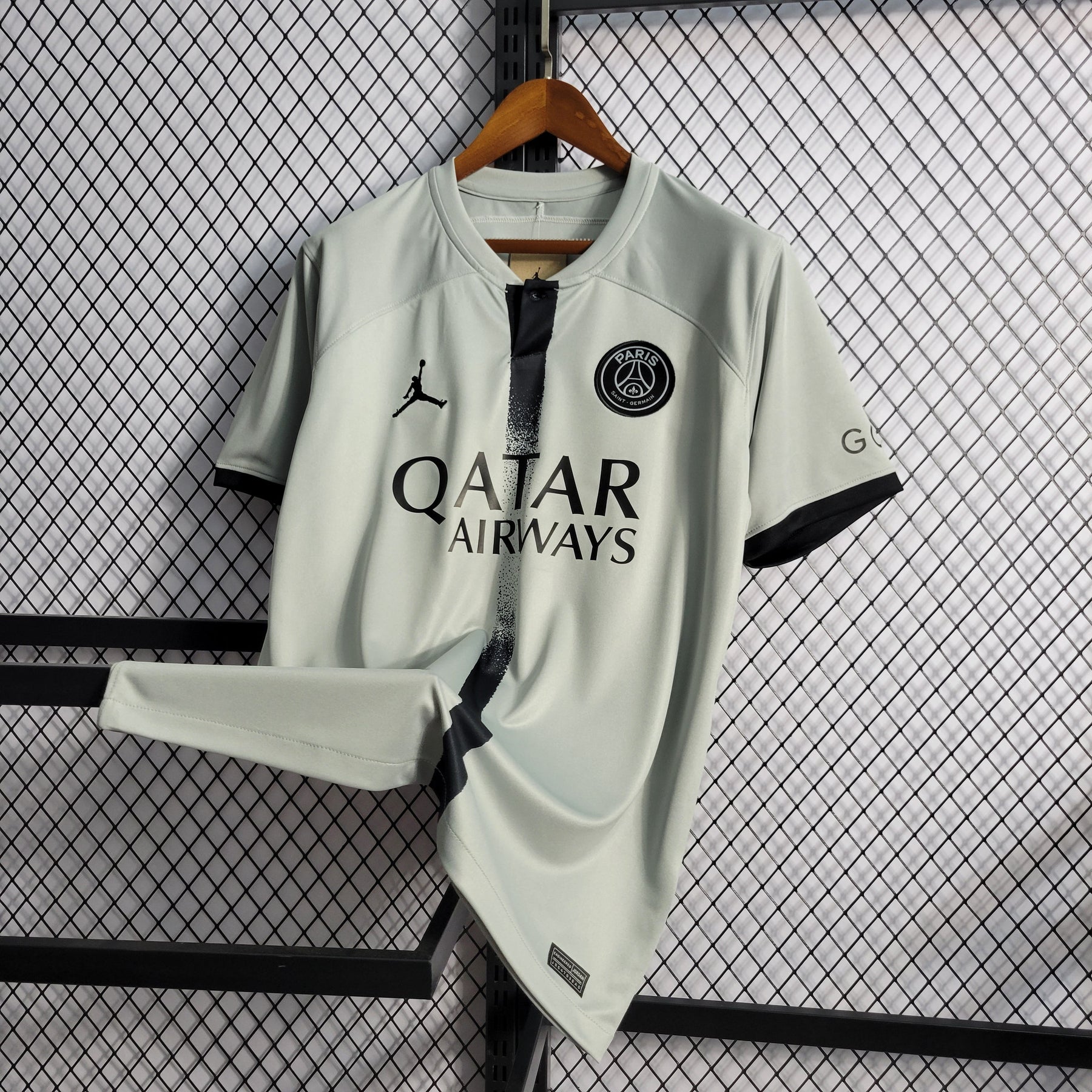 Camisa PSG Away 2022/23 - Jordan Torcedor Masculina - Cinza/Preta