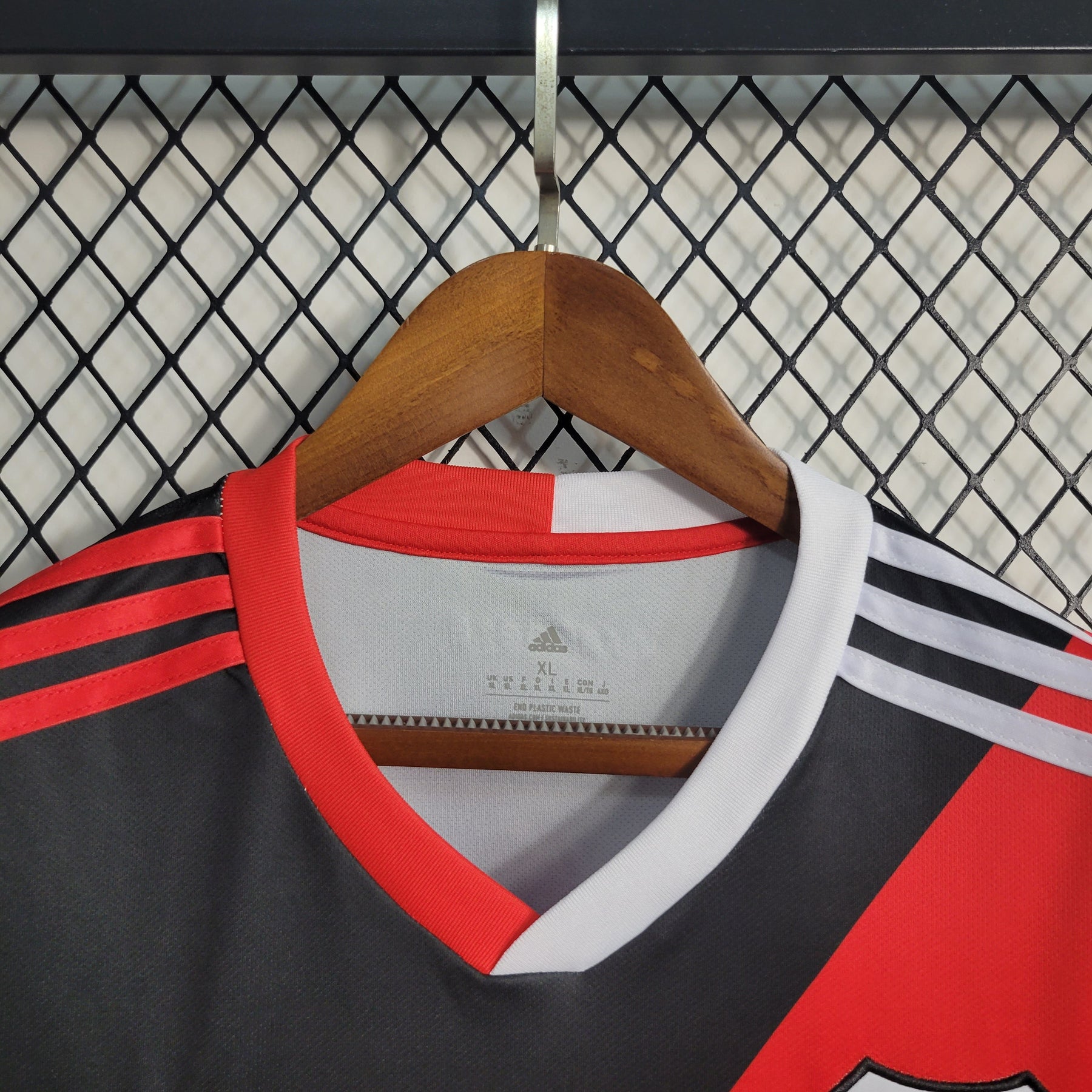 Camisa River Plate Away 2023/24 - Adidas Torcedor Masculina - Preta/Vermelha