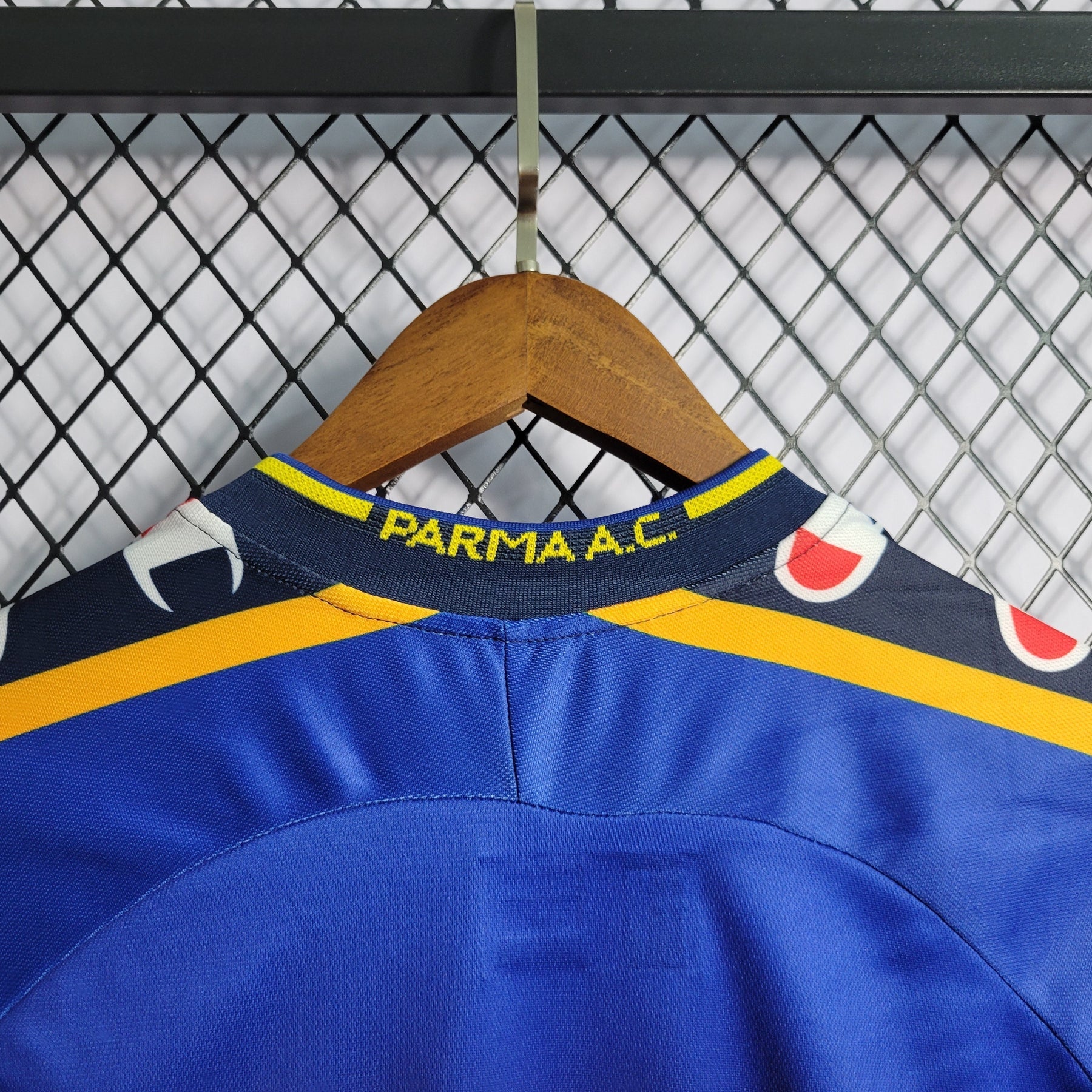 Camisa Parma Home 2001/02 - Champion Retrô Masculina - Azul/Amarela