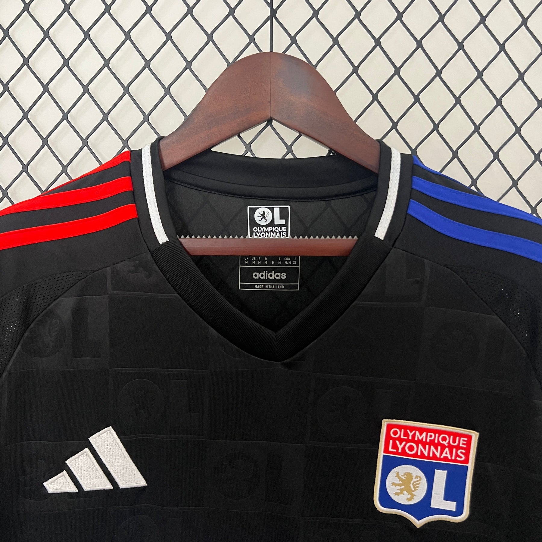 Camisa Lyon Home 2024/25 - Adidas Torcedor Masculina - Preta