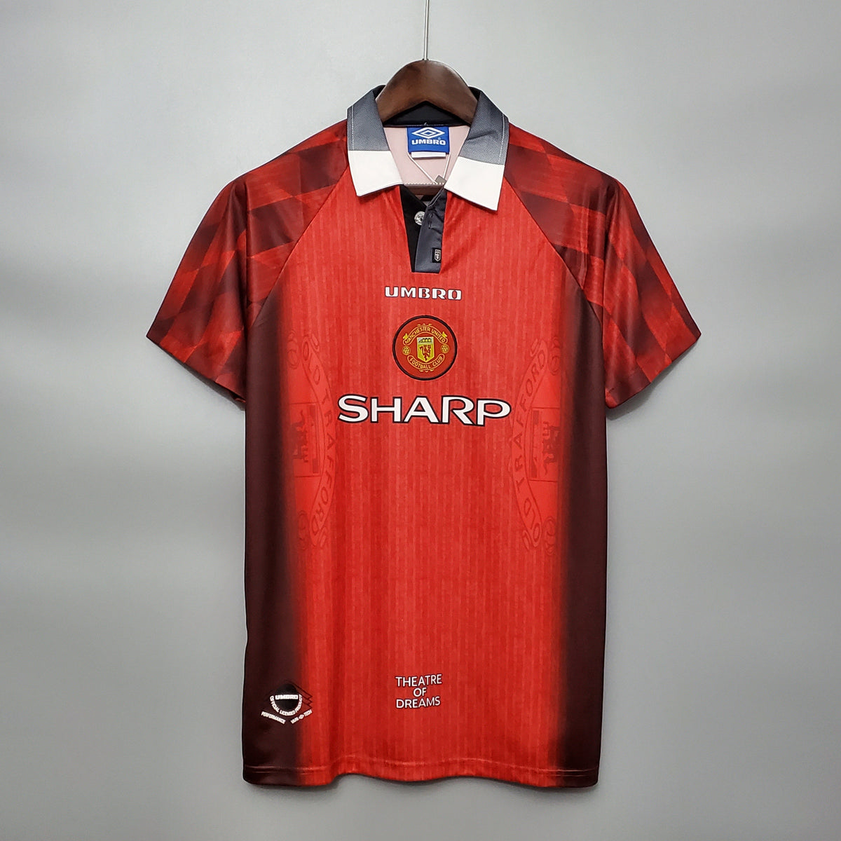 Camisa Manchester United Home 1996 - Umbro Retrô Masculina - Vermelha