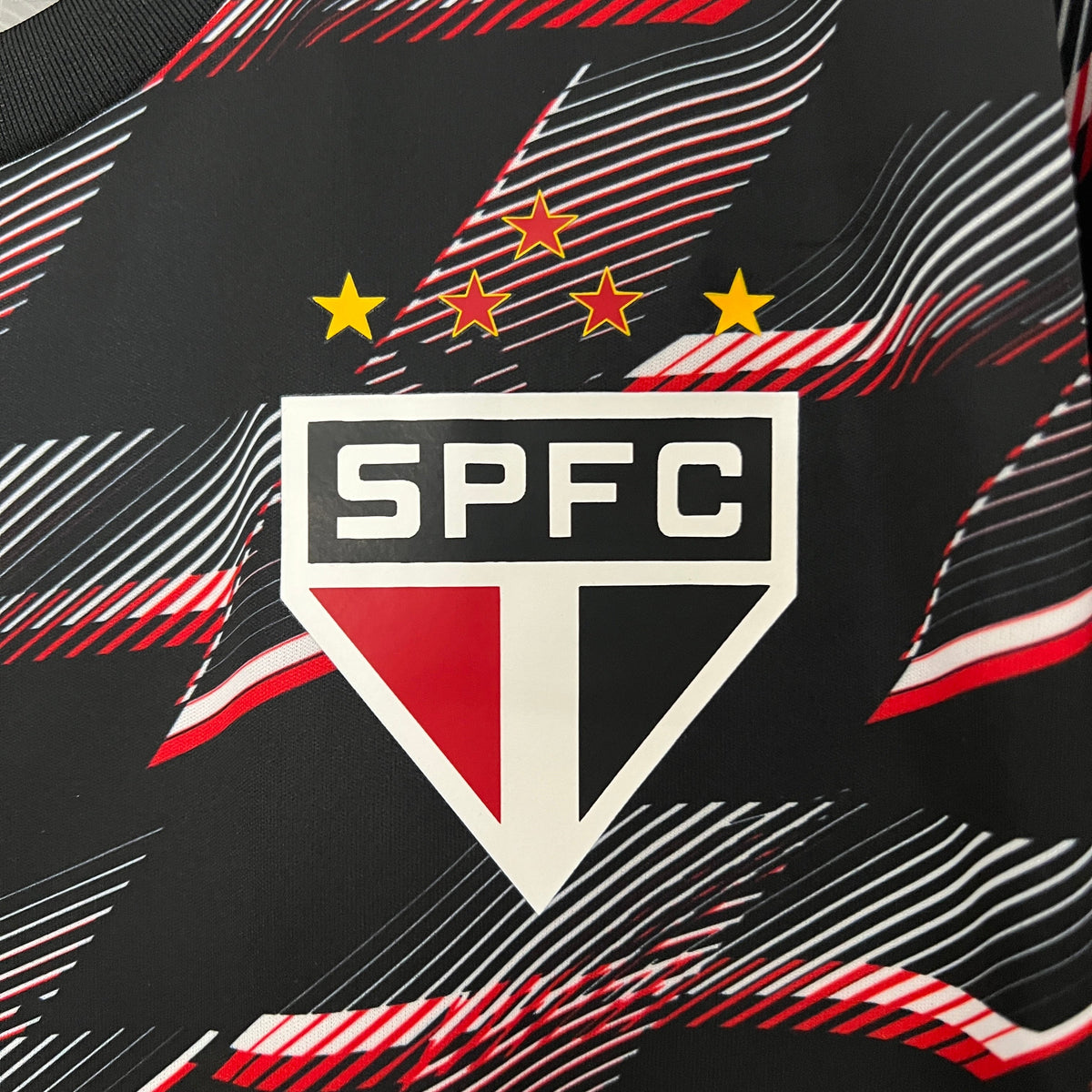 Camisa São Paulo Pré-Jogo 2024/25 - New Balace Torcedor Masculina - Preta/Vermelha