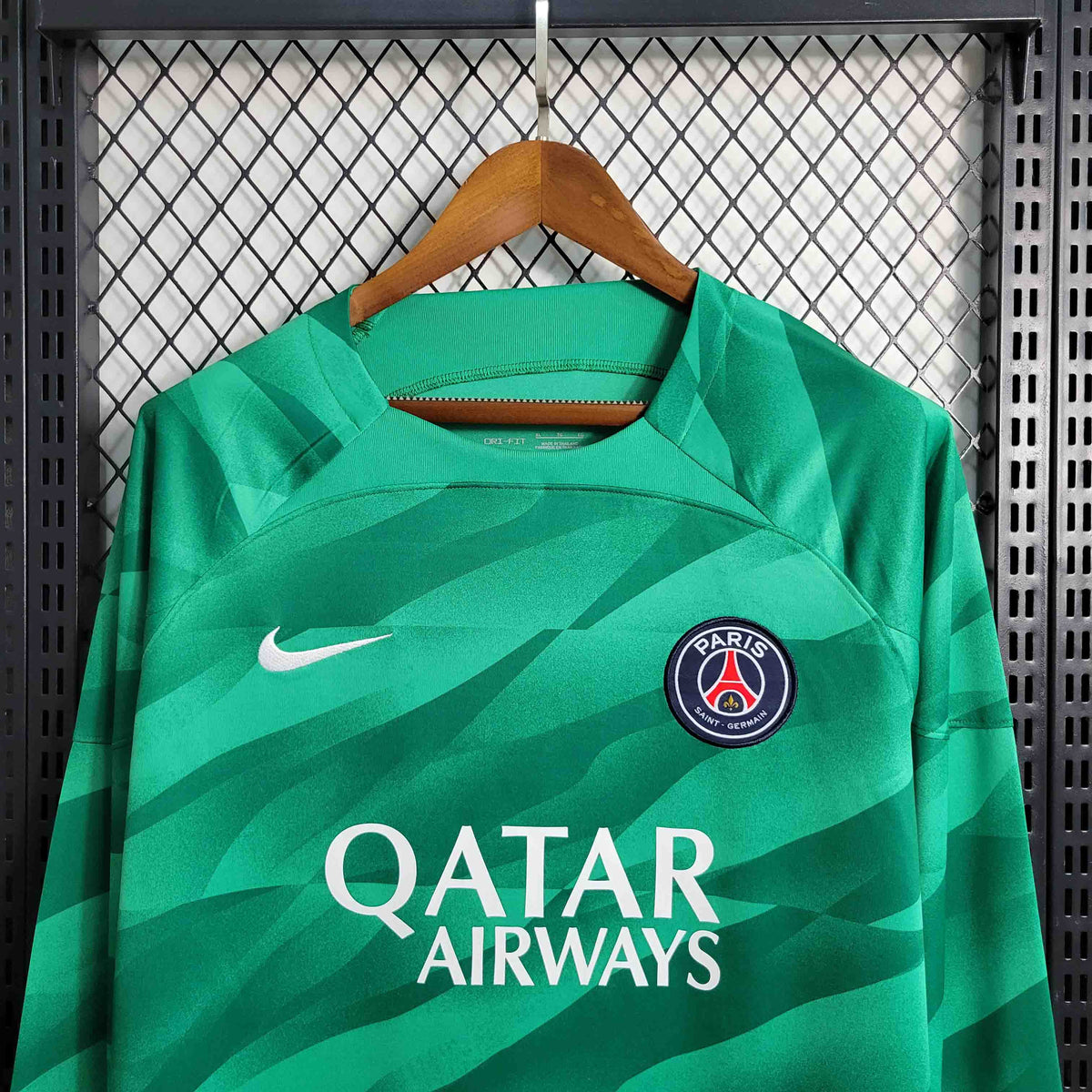 Camisa PSG Manga Longa Goleiro 2023/24 - Nike Torcedor Masculina - Verde