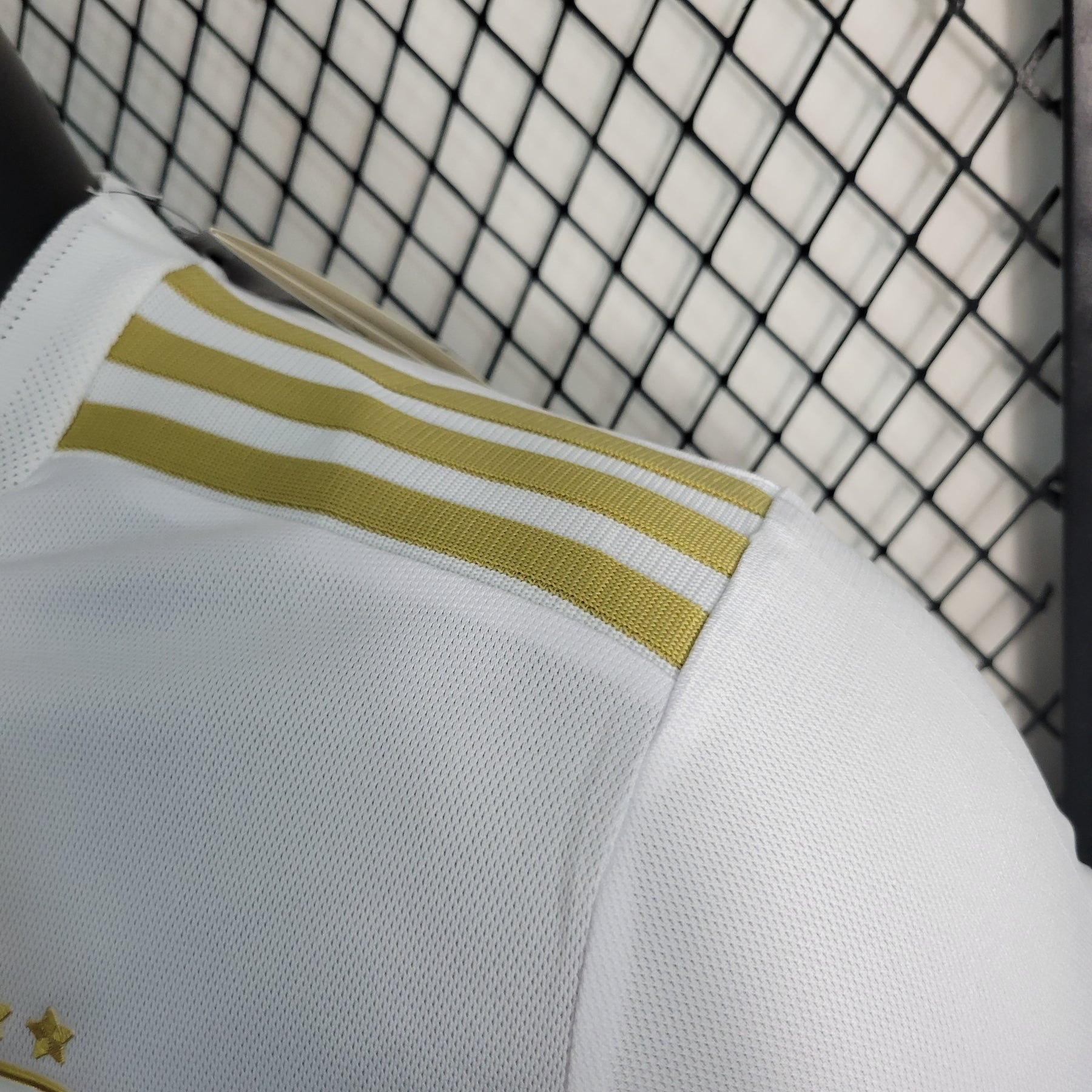 Camisa Seleção Itália Edição Especial 2023/24 - Adidas Jogador Masculina - Branca/Dourada