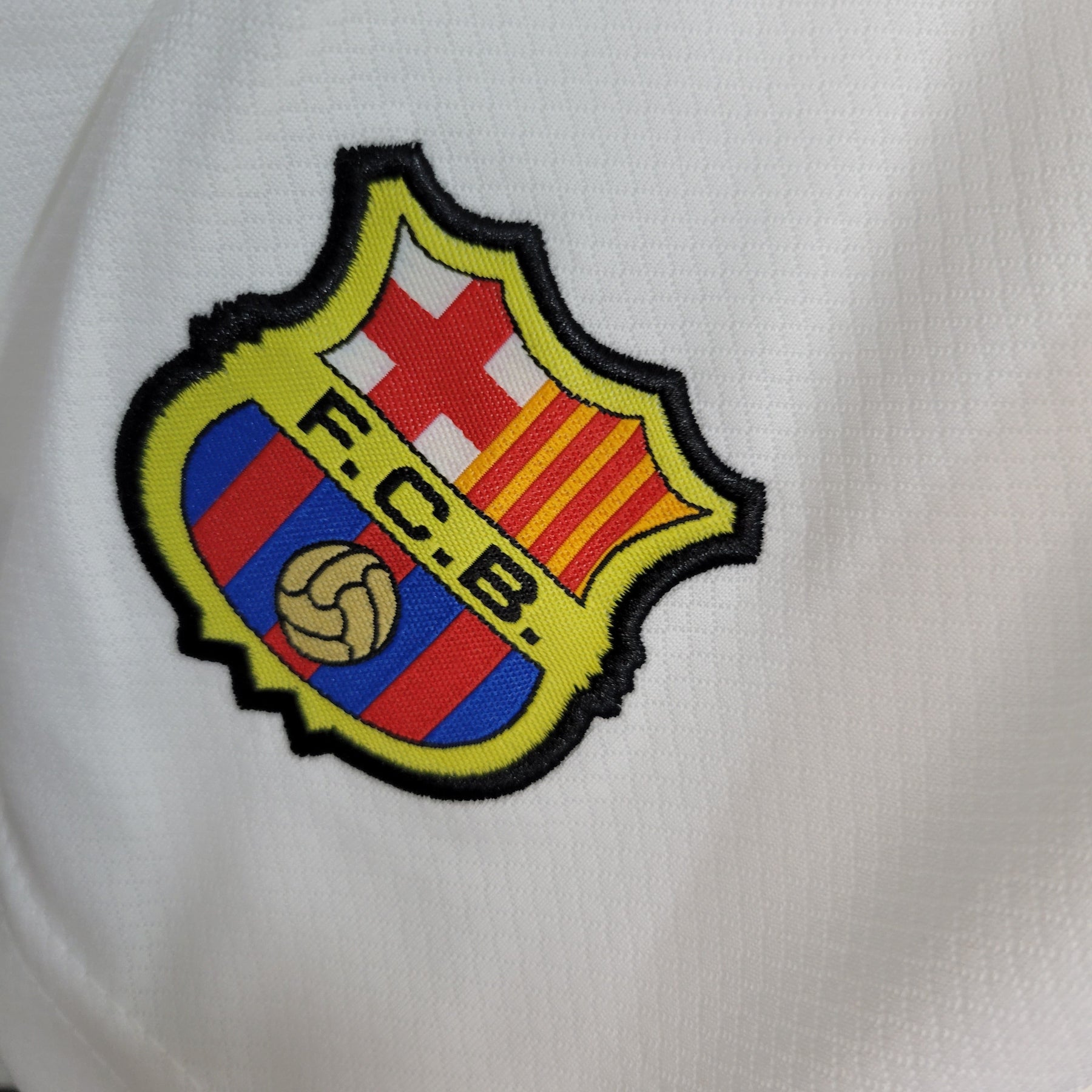 Kit Infantil Barcelona Away 2023/24 - Nike Torcedor - Branca