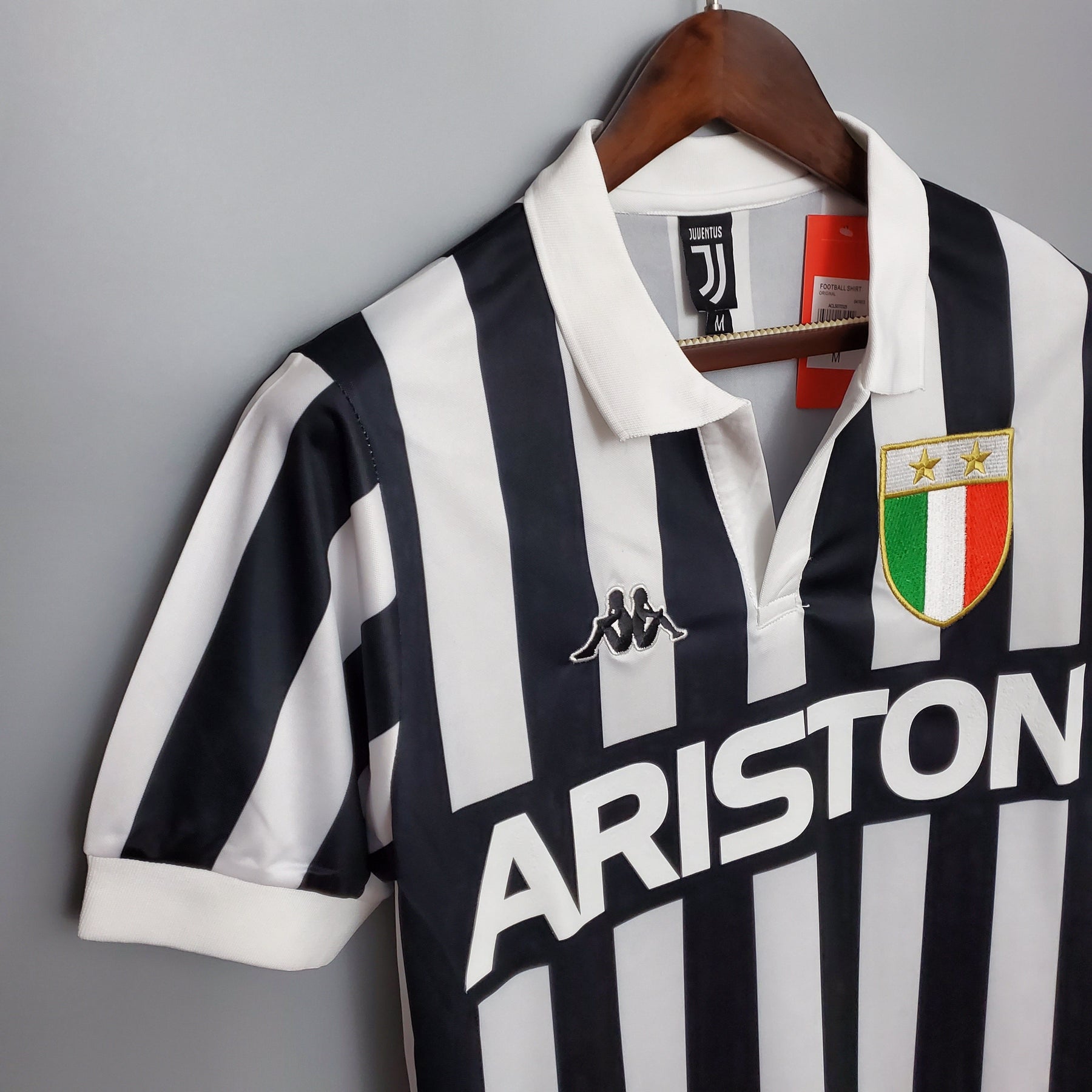 Camisa Juventus Home 1984/85 - Kappa Retrô Masculina - Preta/Branca