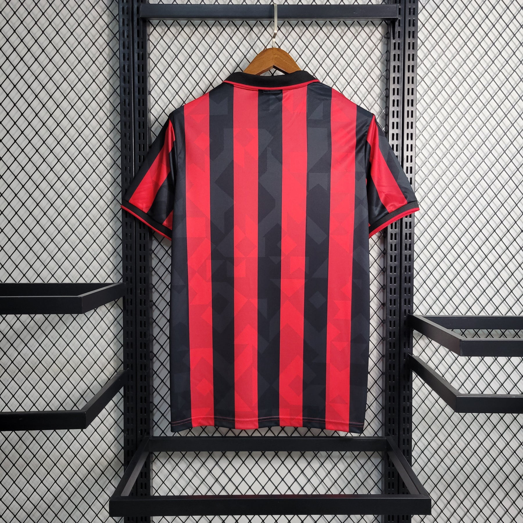 Camisa Milan Home 1993/94 - Lotto Retrô Masculina - Vermelha/Preta