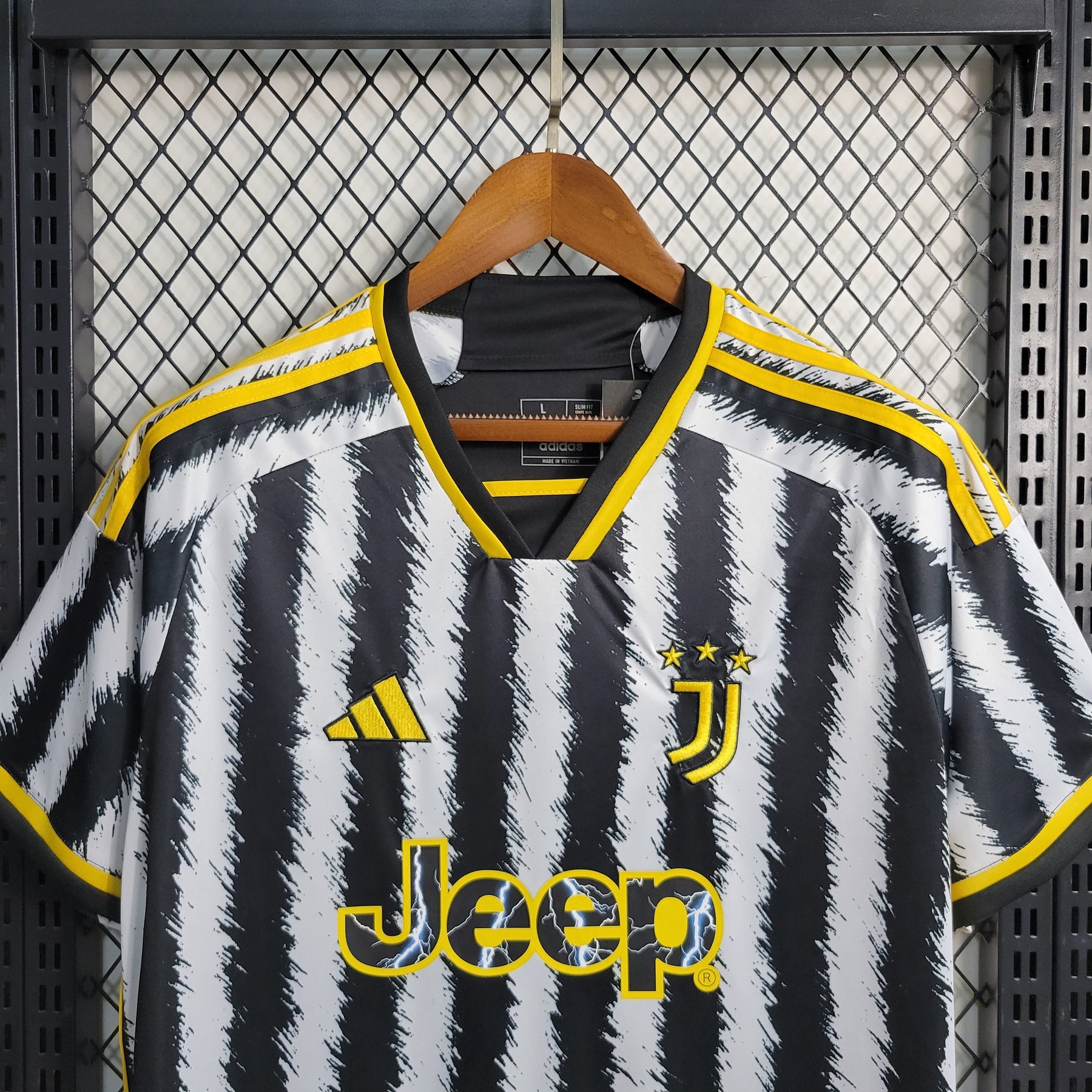 Camisa Juventus Home 2023/24 - Adidas Torcedor Masculina - Branca/Preta