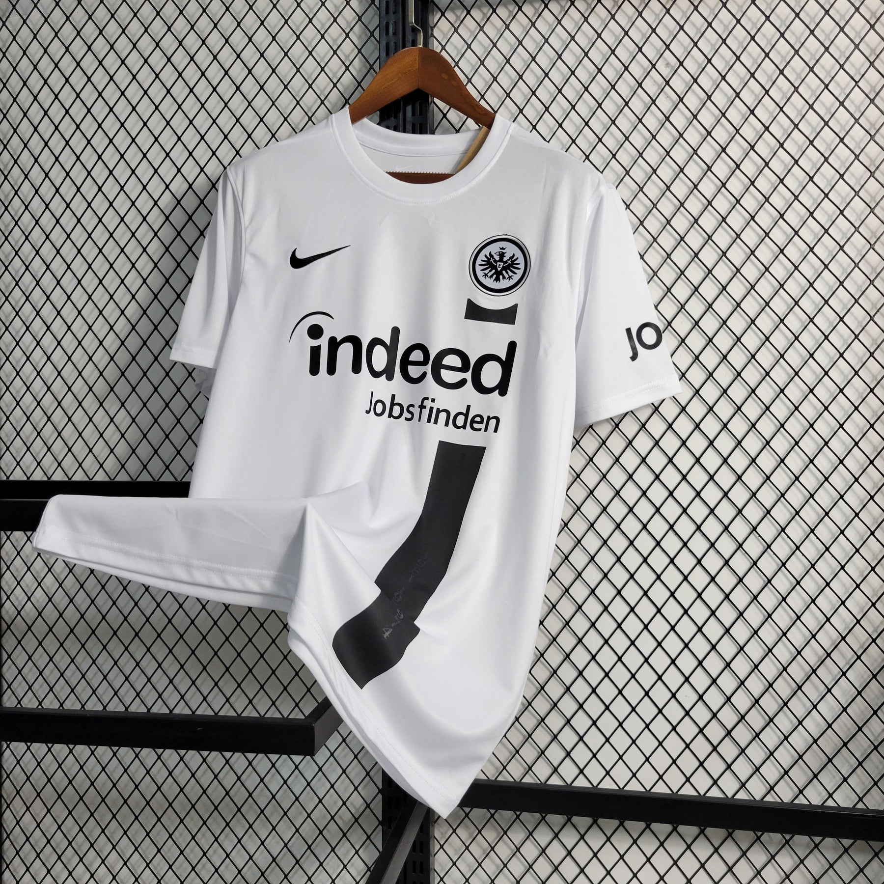 Camisa Frankfurt Away 2023/24 - Nike Torcedor Masculina - Branca/Preta