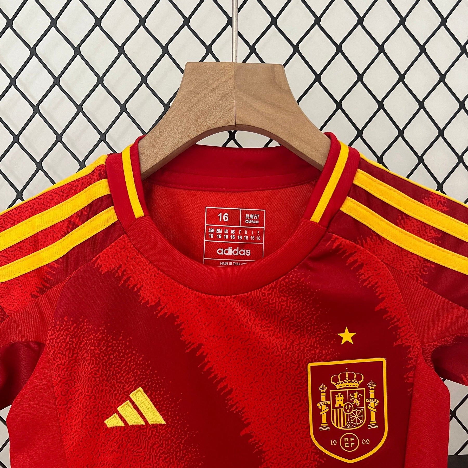 Kit Infantil Seleção Espanha Home 2024/25 - Adidas Torcedor - Vermelha