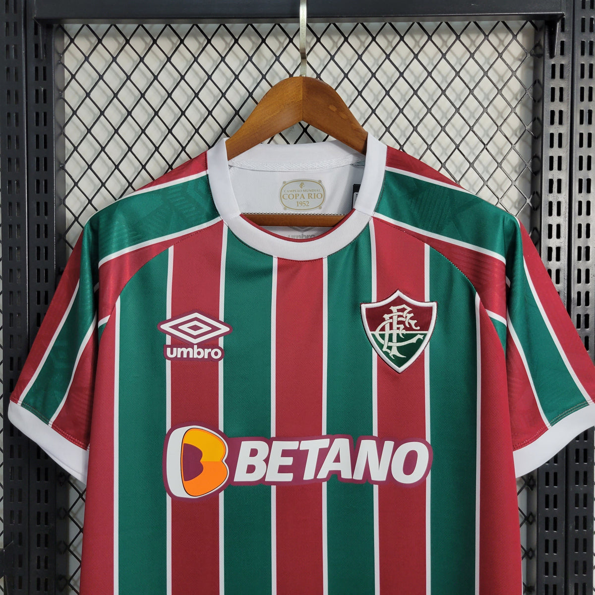 Camisa Fluminense Home 2023/24 - Umbro Torcedor Masculina - Vermelha/Verde