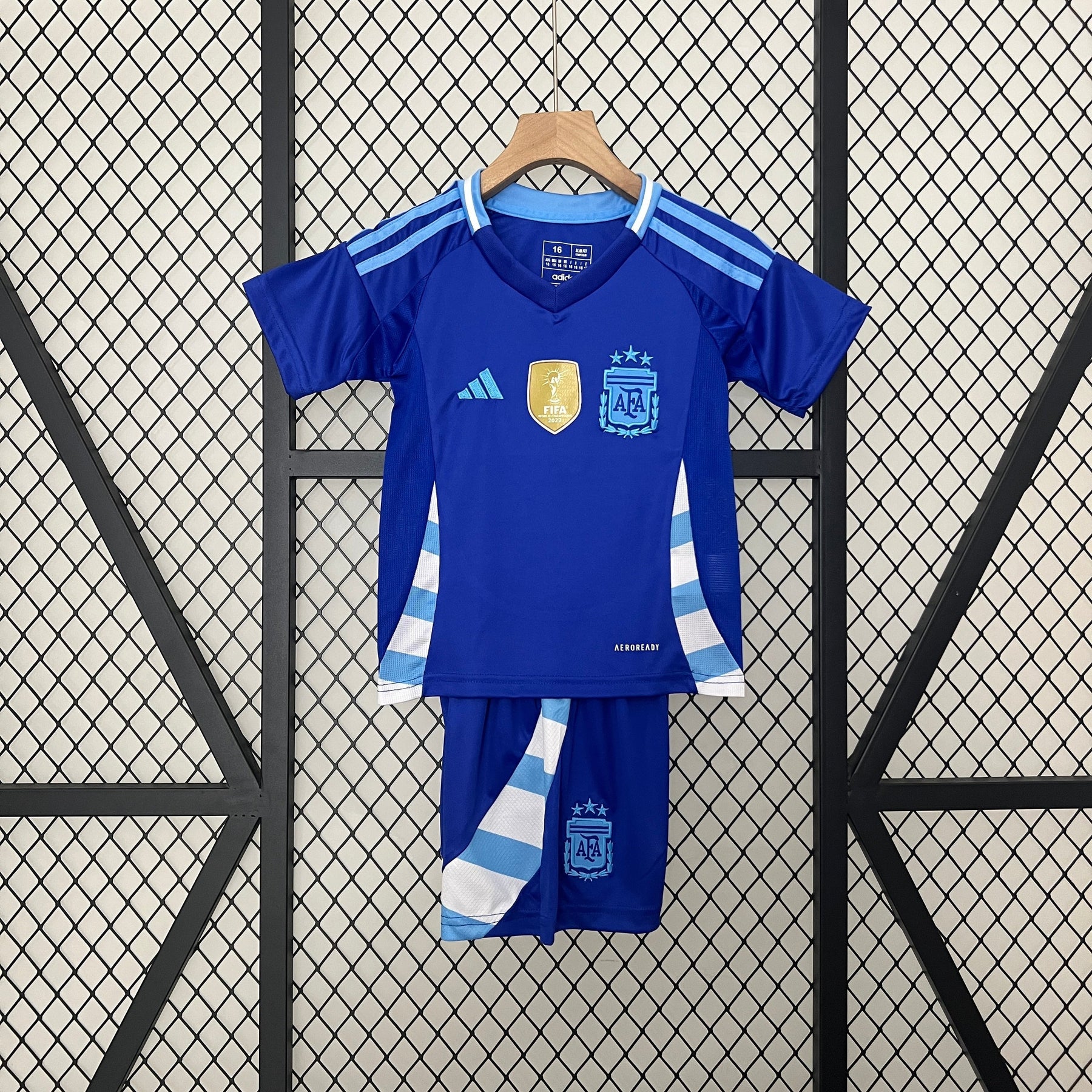 Kit Infantil Seleção Argentina Away 2024/25 - Adidas Torcedor - Azul